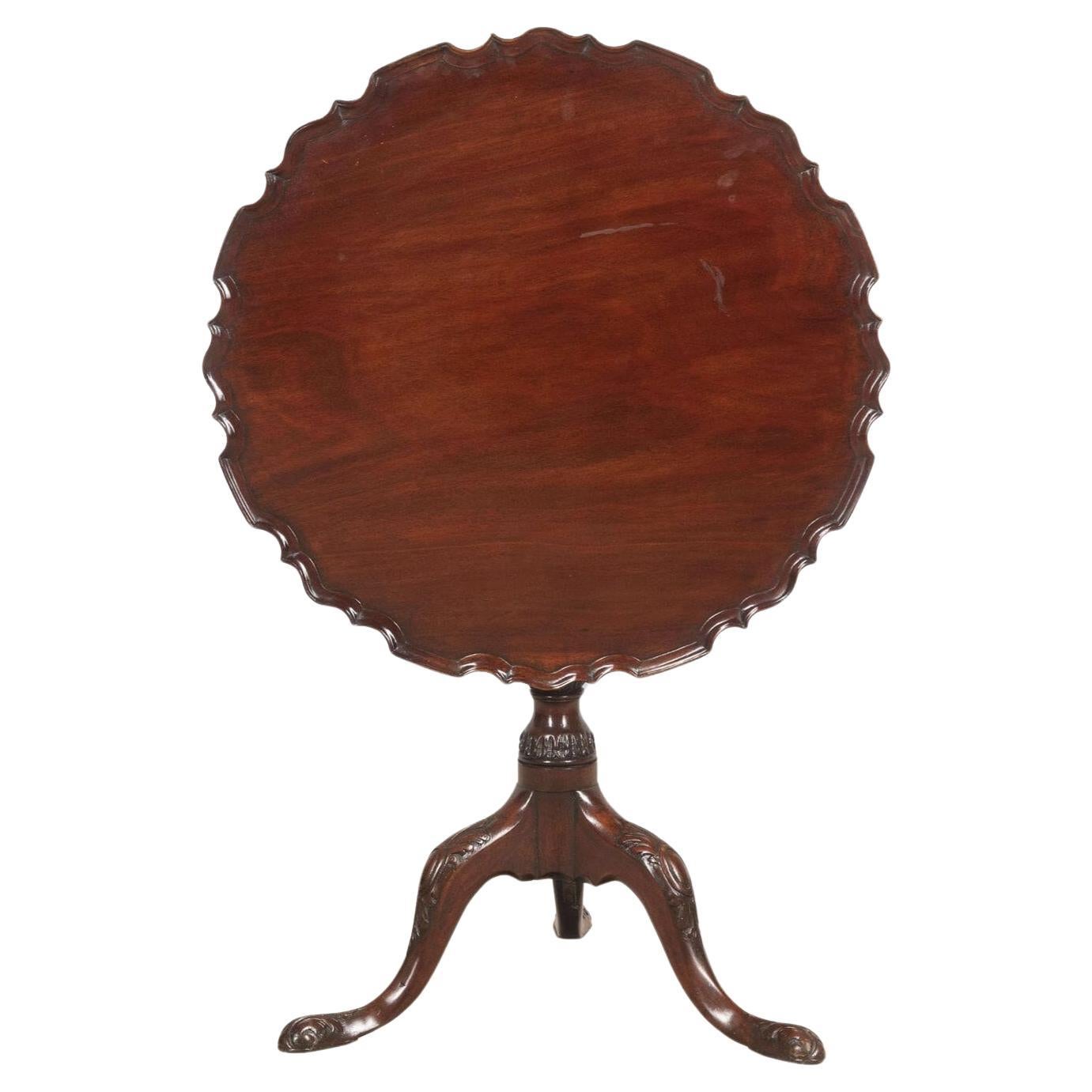 Mahagoni-Tisch aus der Chippendale-Periode von George III.