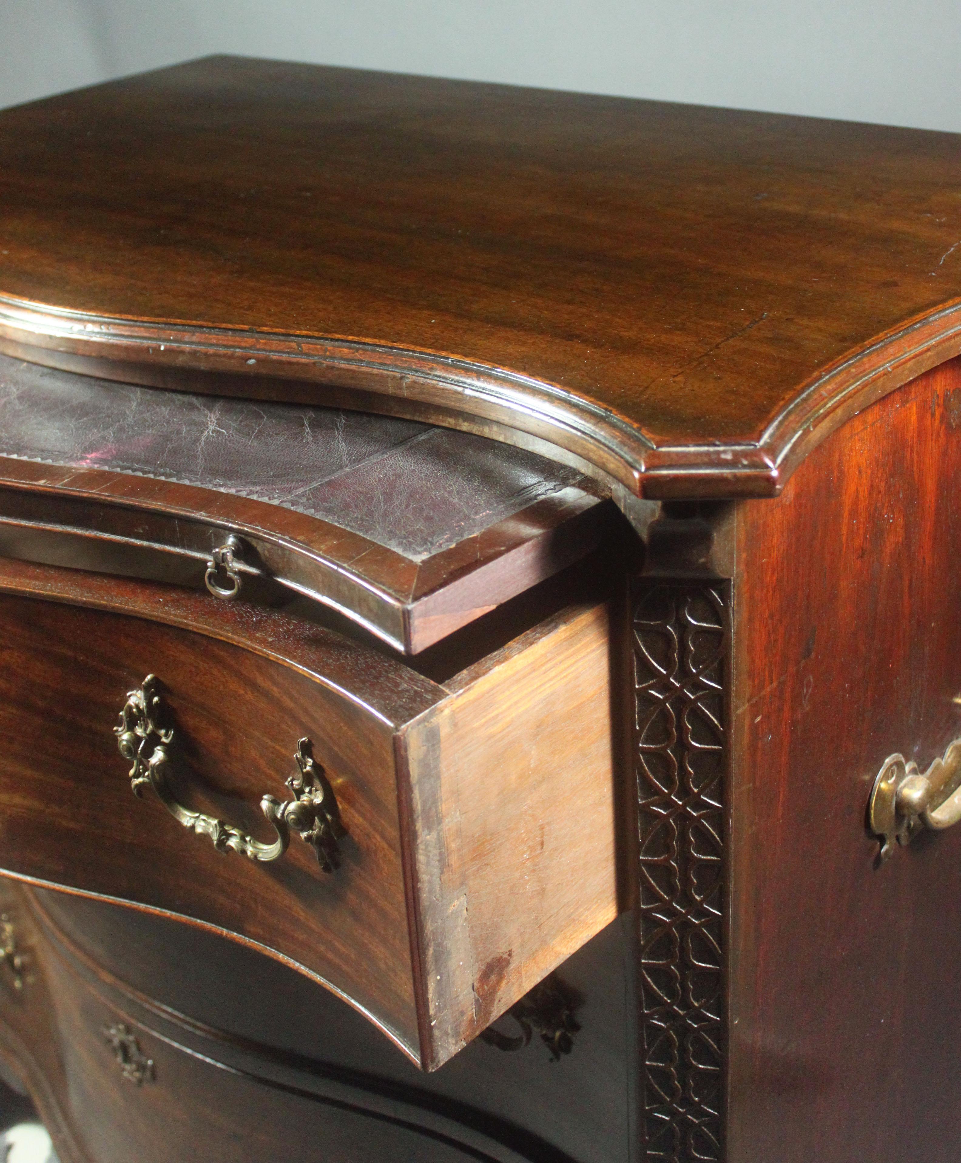 George III Chippendale Period Serpentine Chest For Sale 1