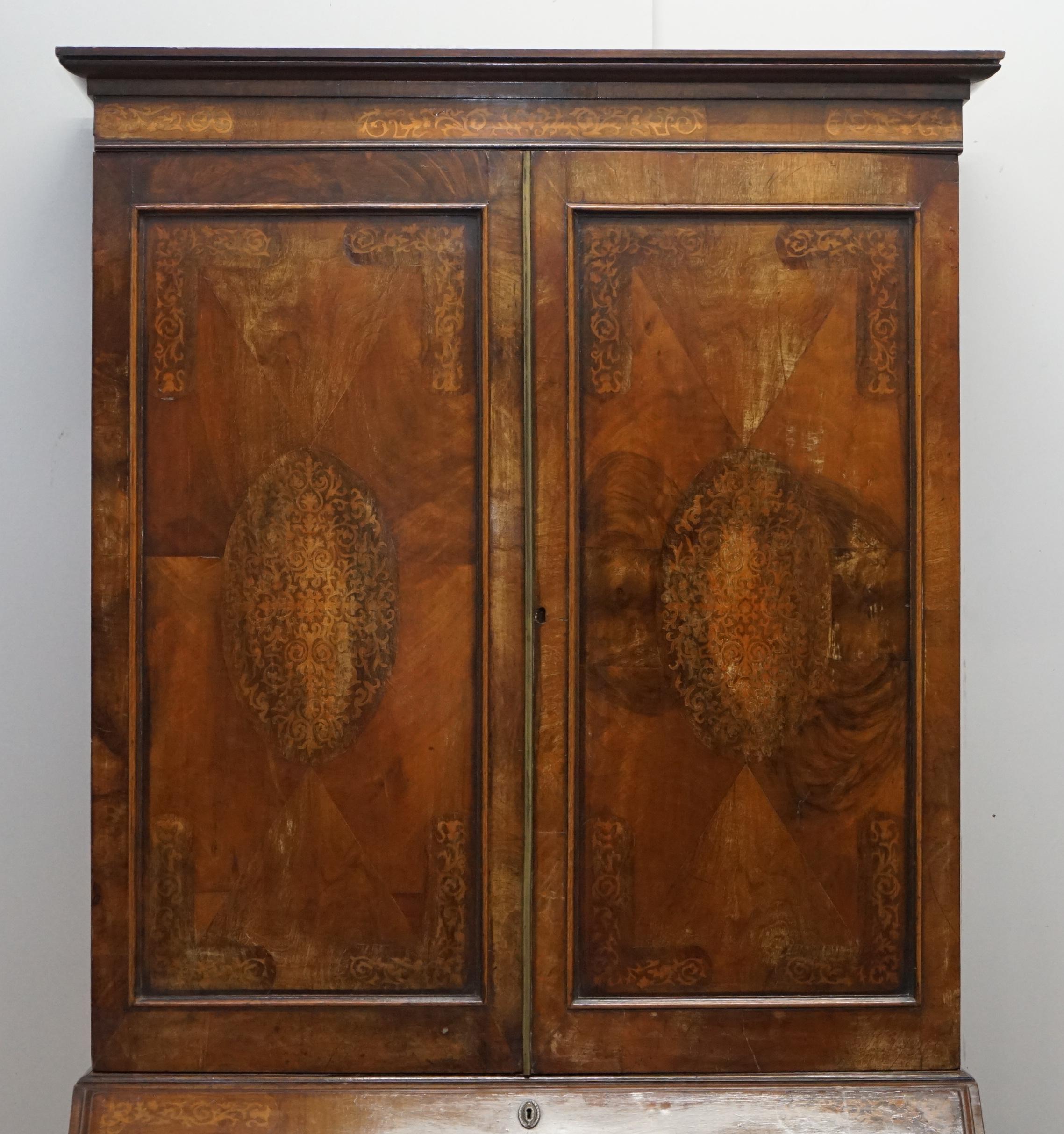 Hand-Crafted George III circa 1760-1780 Seaweed Marquetry and Walnut Bureau Library Bookcase