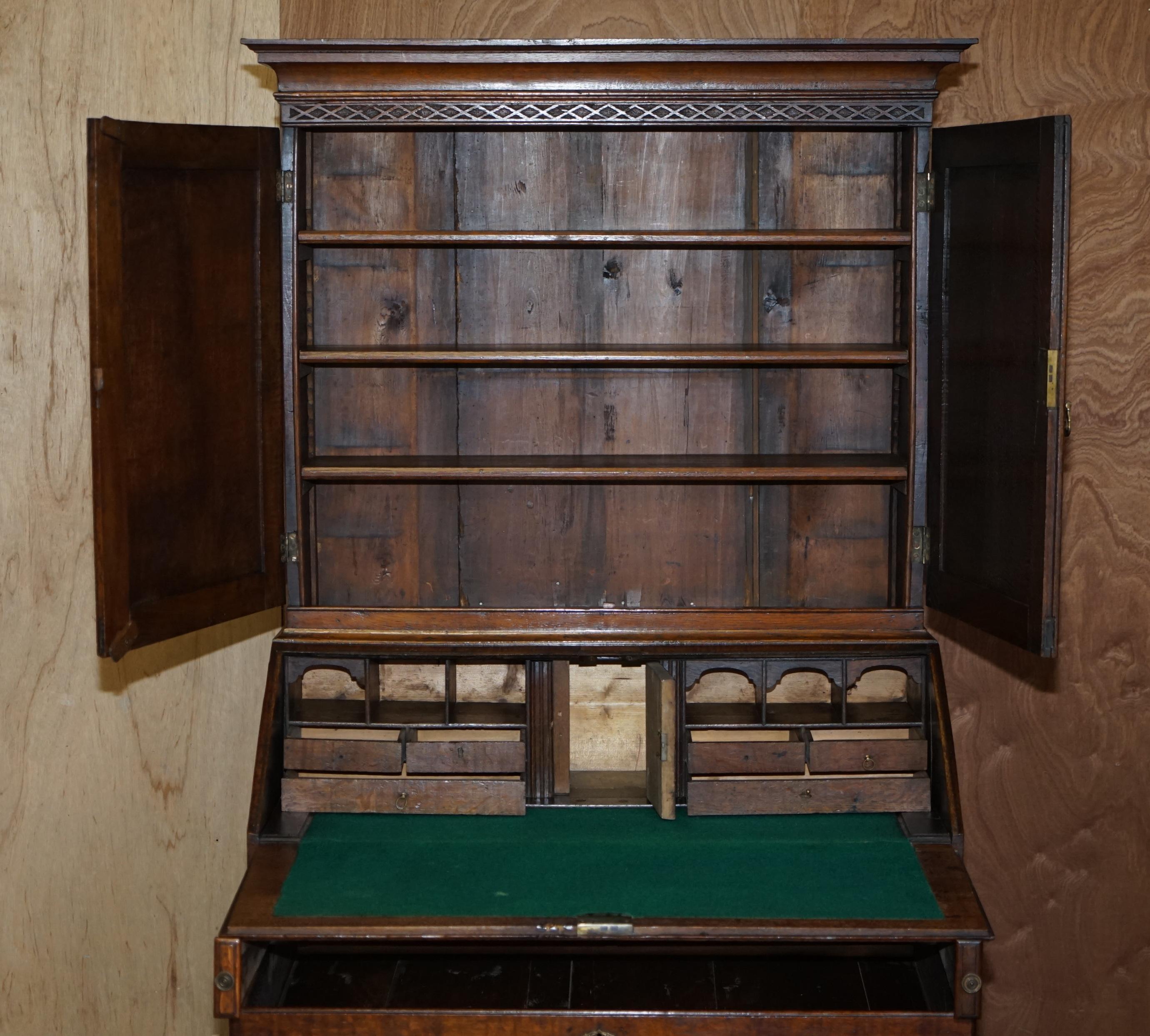 George III circa 1760 English Oak Thomas Chippendale Carved Bureau Bookcase For Sale 14