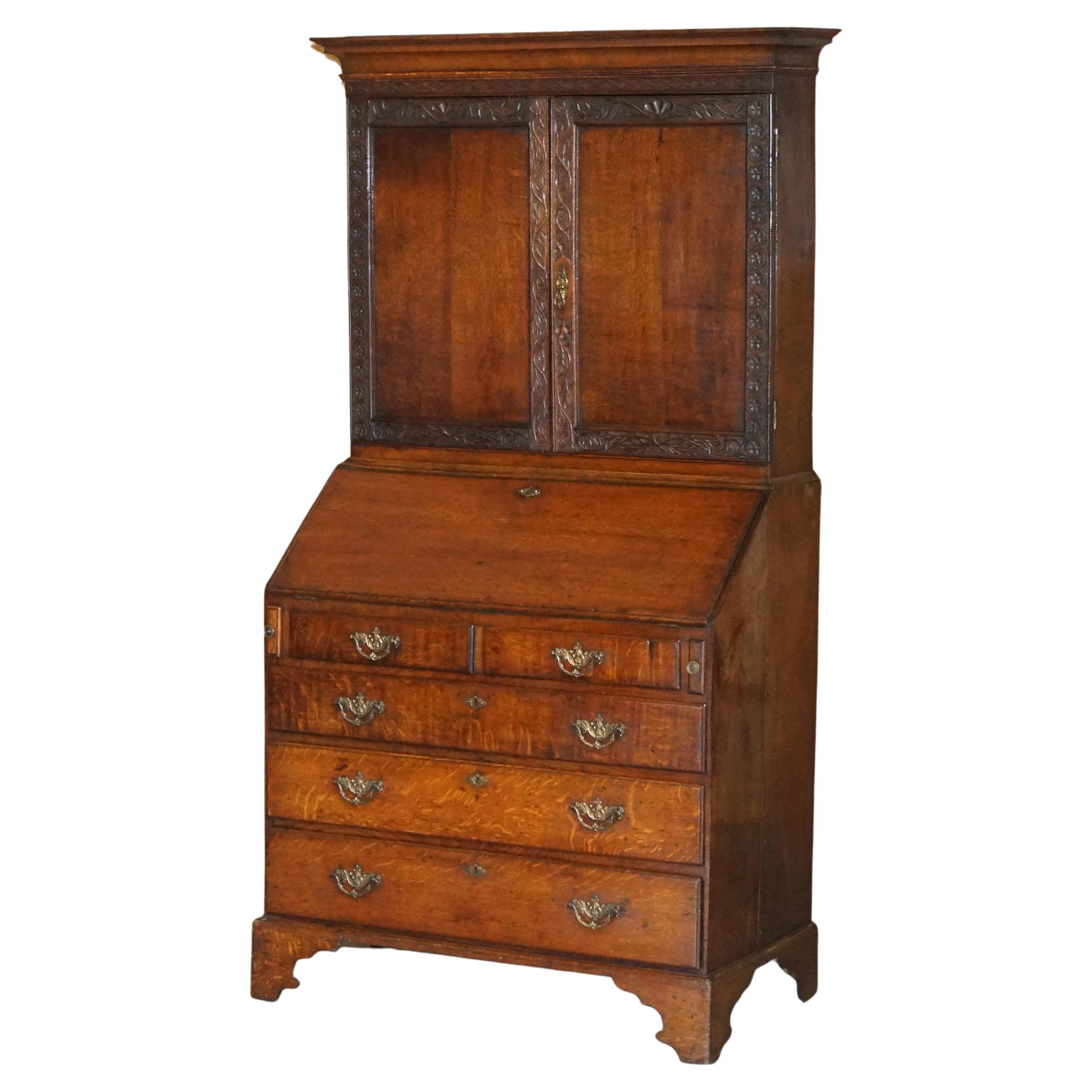 George III circa 1760 English Oak Thomas Chippendale Carved Bureau Bookcase For Sale