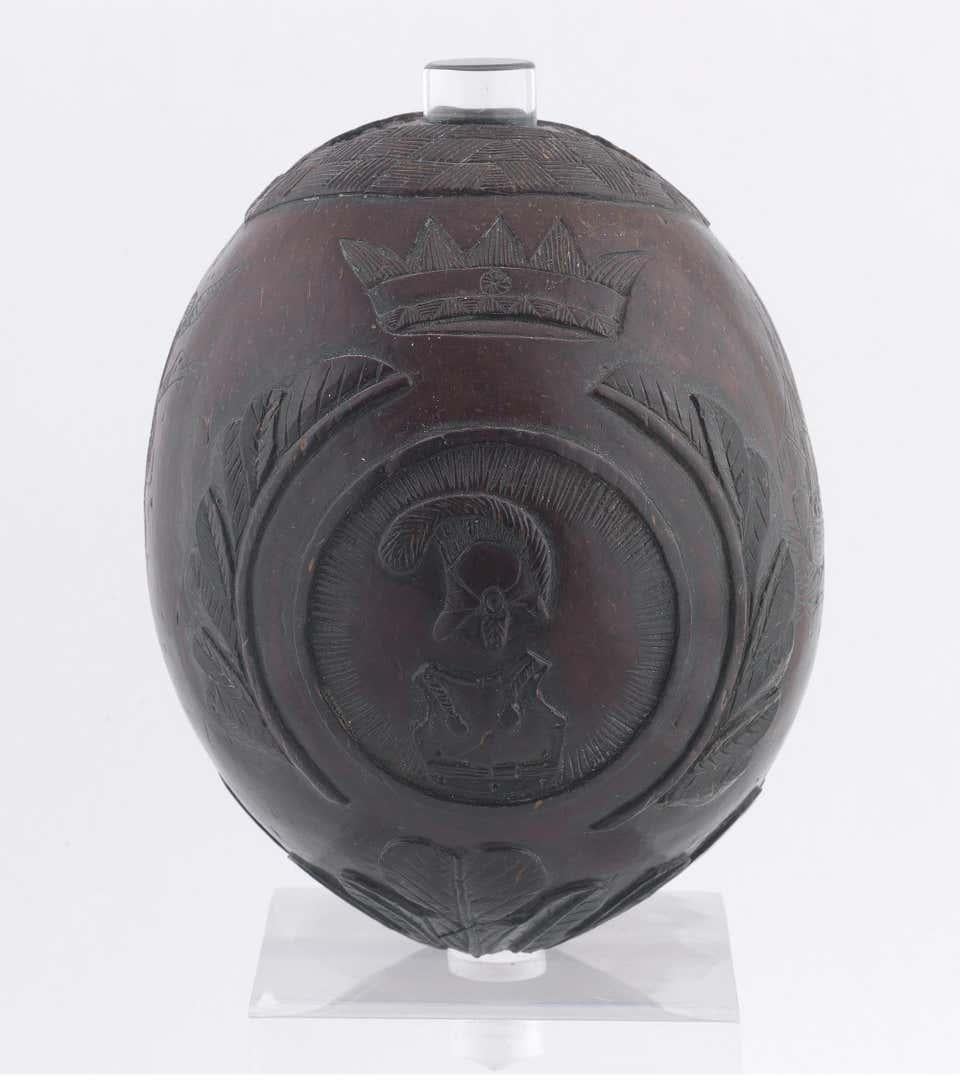 Kokosnussflasche George III (Georgian) im Angebot