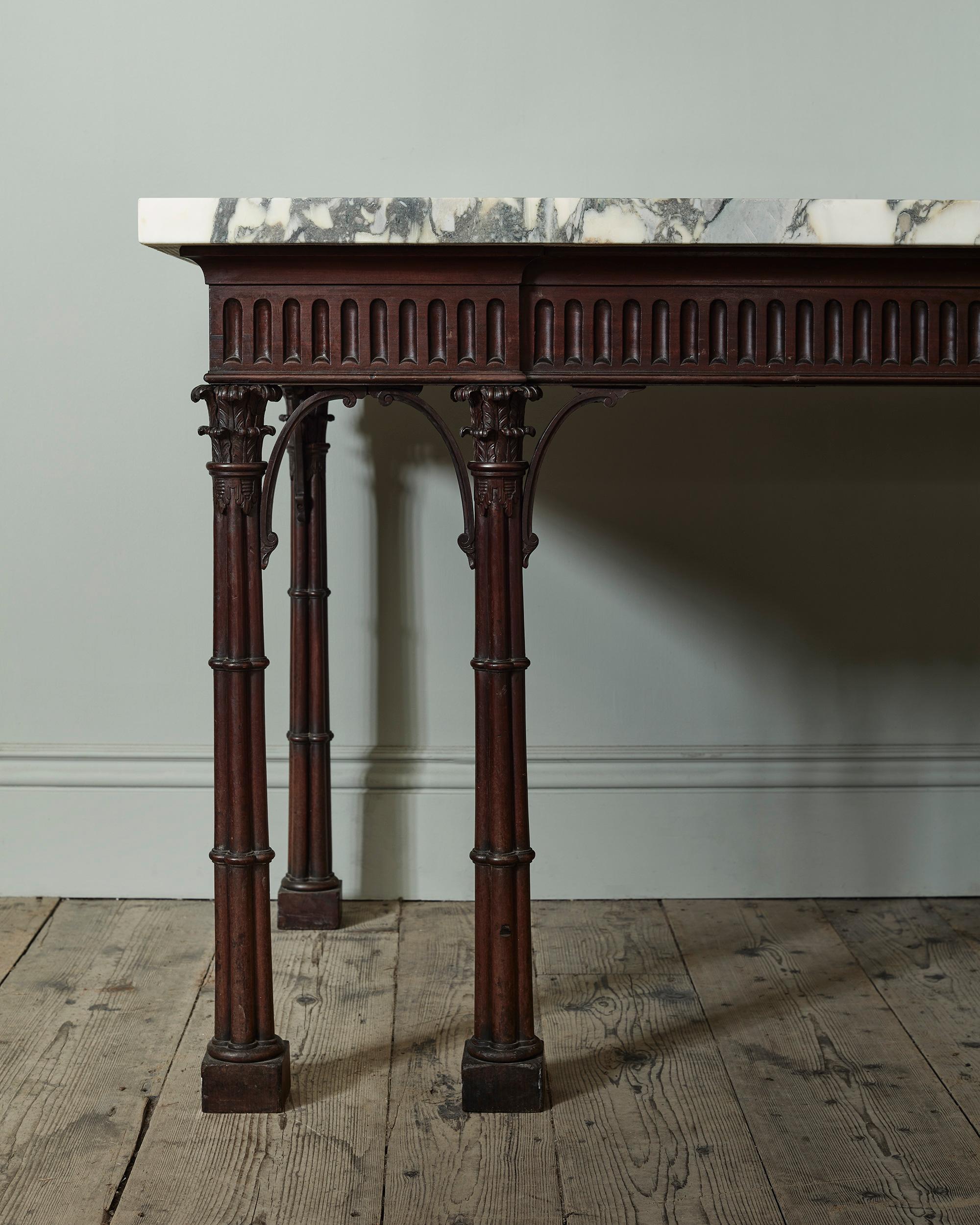 George III Console Table with Architecturally Drawn Cluster Column Legs In Good Condition For Sale In London, GB
