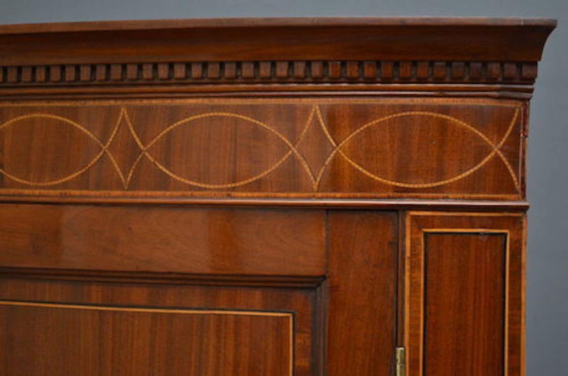 XIX secolo Credenza angolare George III in mogano in vendita