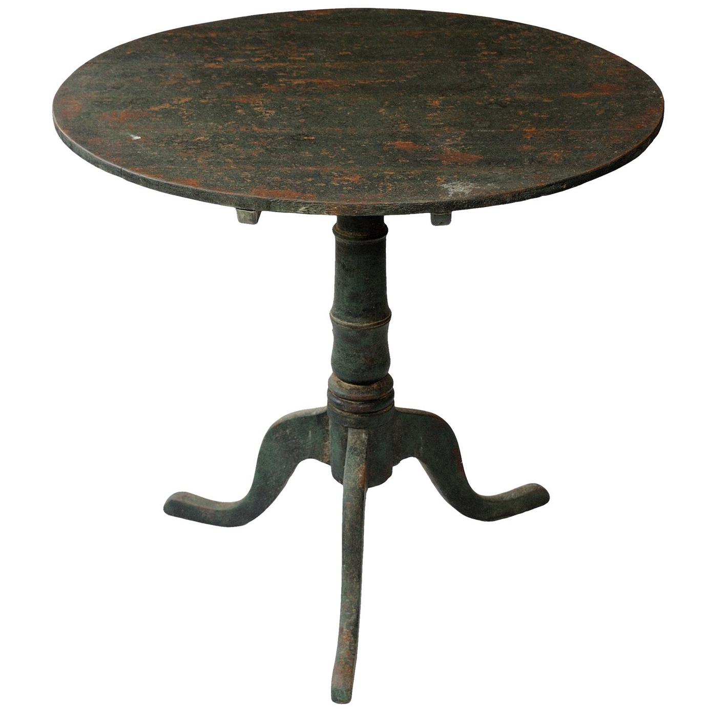 George III Country Painted Tilt-Top Table, circa 1800 For Sale