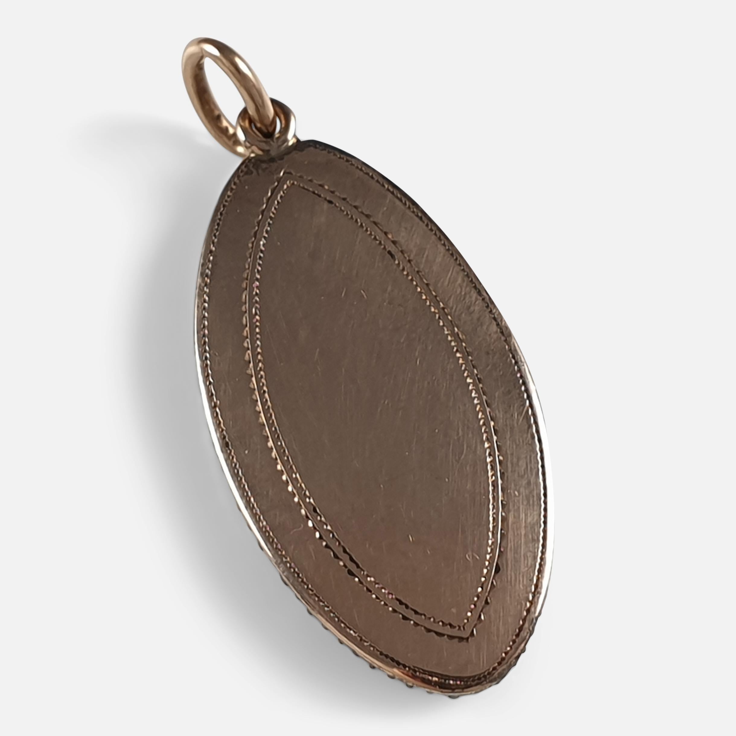 Ciondolo a navetta con diamanti e smalto di Giorgio III, 1790 circa in vendita 5