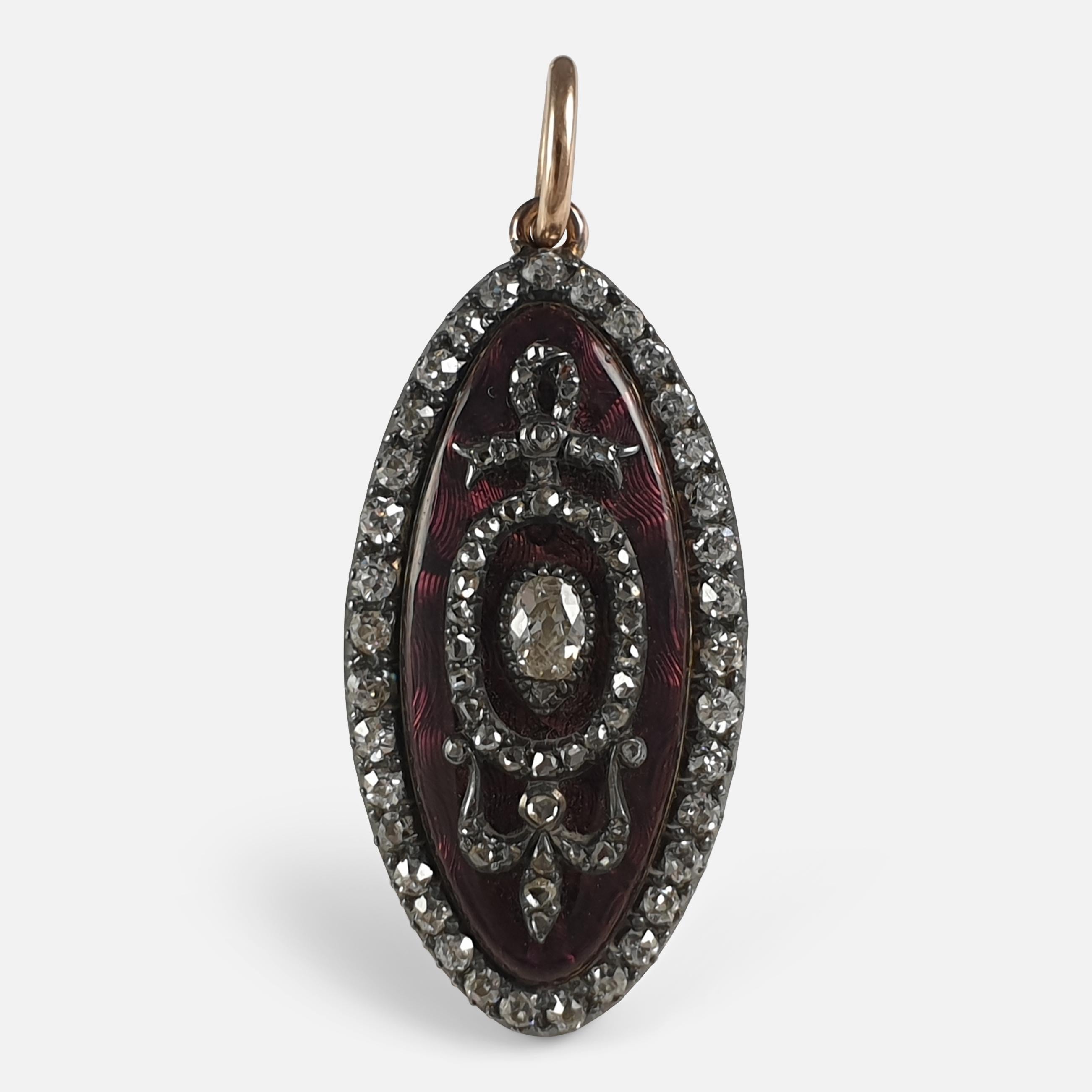 Ciondolo a navetta con diamanti e smalto di Giorgio III, 1790 circa in vendita 7