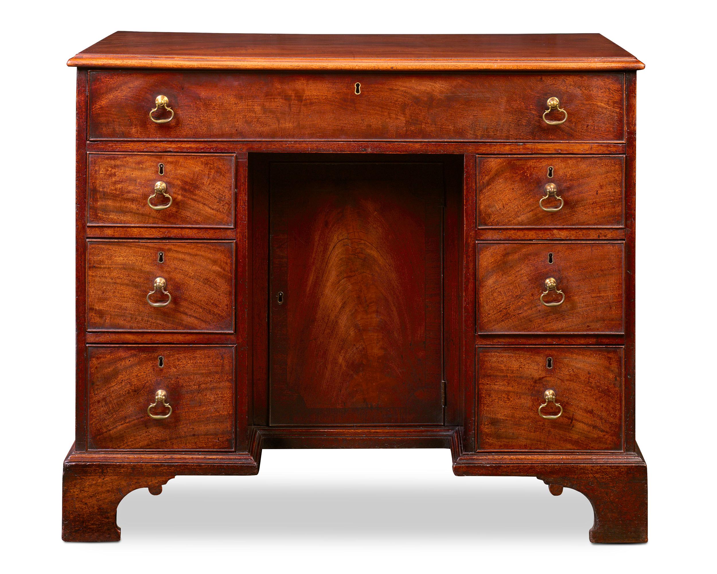18th Century and Earlier George III Dressing Table by Thomas Chippendale