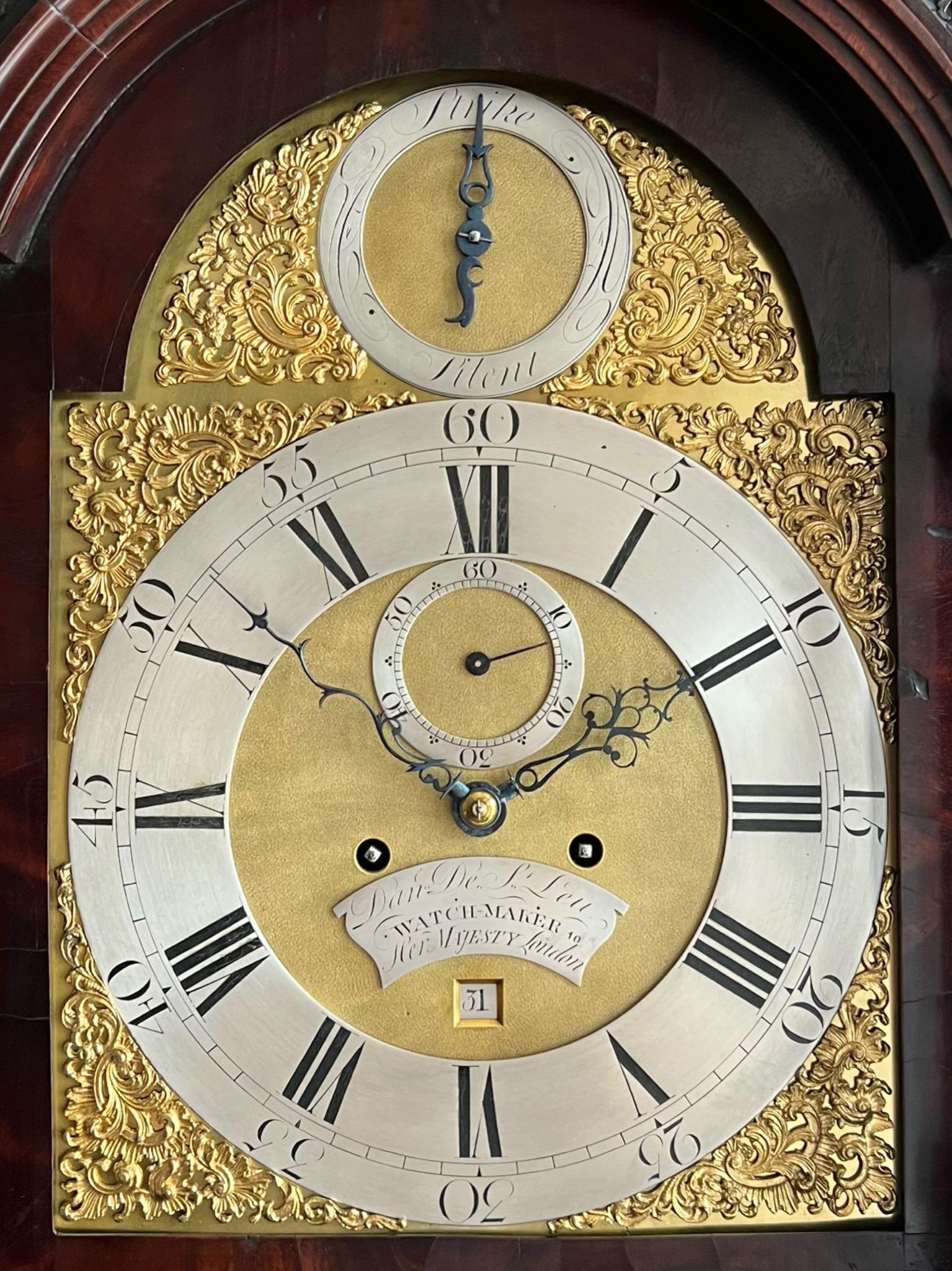 George III Eight Day Striking Mahogany Longcase Clock by Royal Maker In Good Condition In London, GB