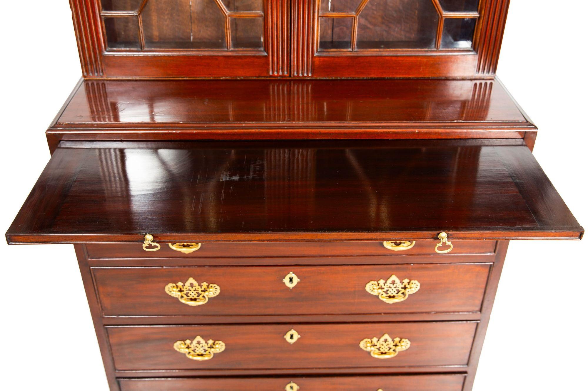 George III English Antique Mahogany Bookcase Secretary Desk circa 1780 im Angebot 11