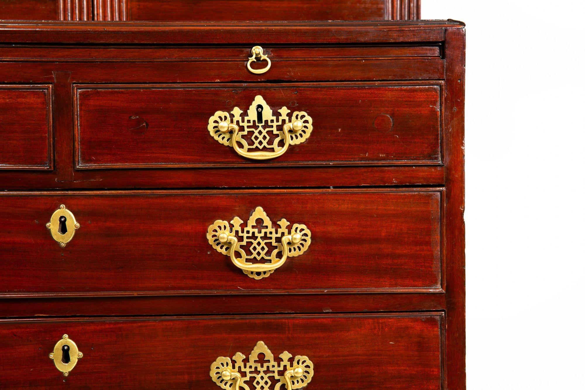 George III English Antique Mahogany Bookcase Secretary Desk circa 1780 For Sale 4
