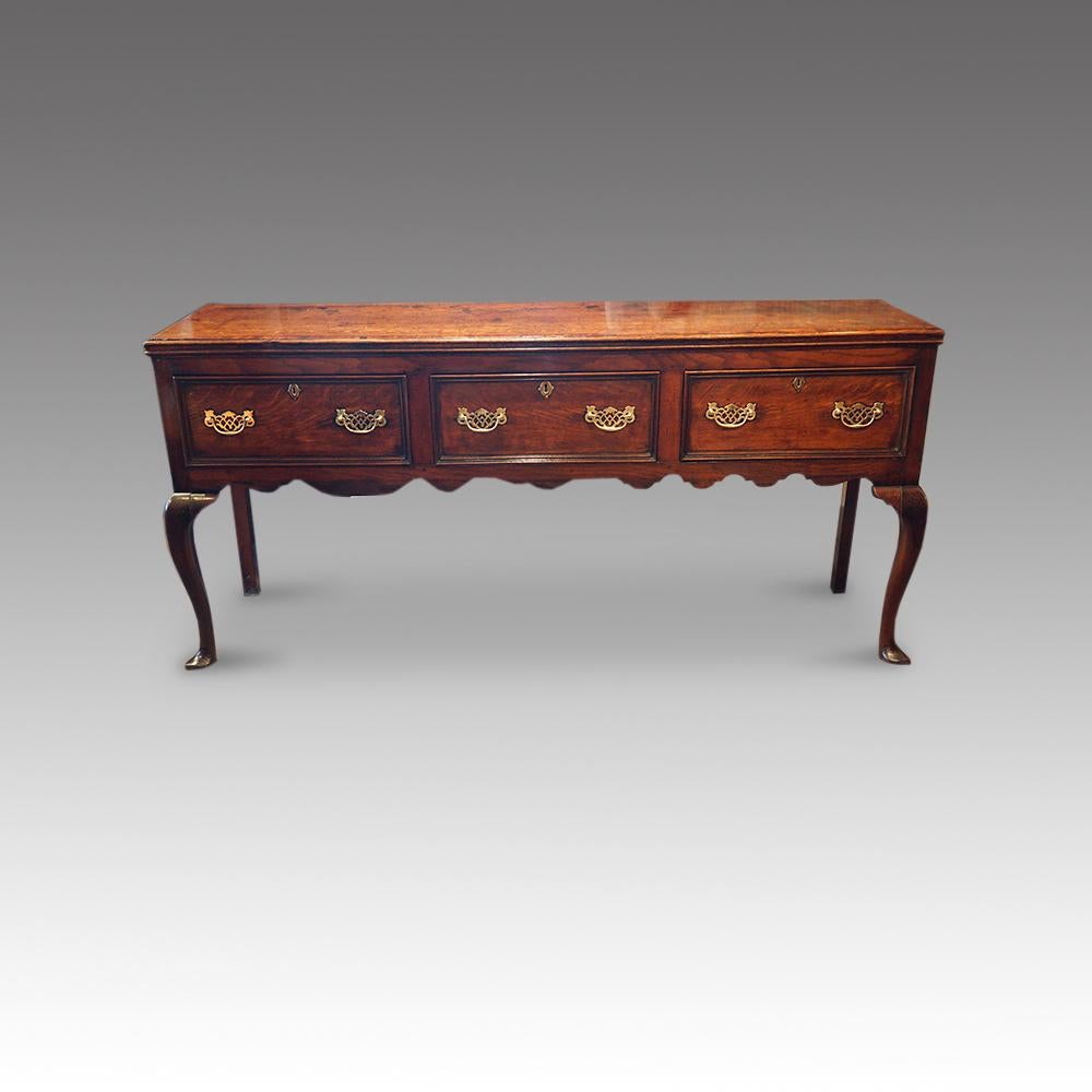 George III English Country Estate Oak Farmhouse Dresser Server, circa 1820 3