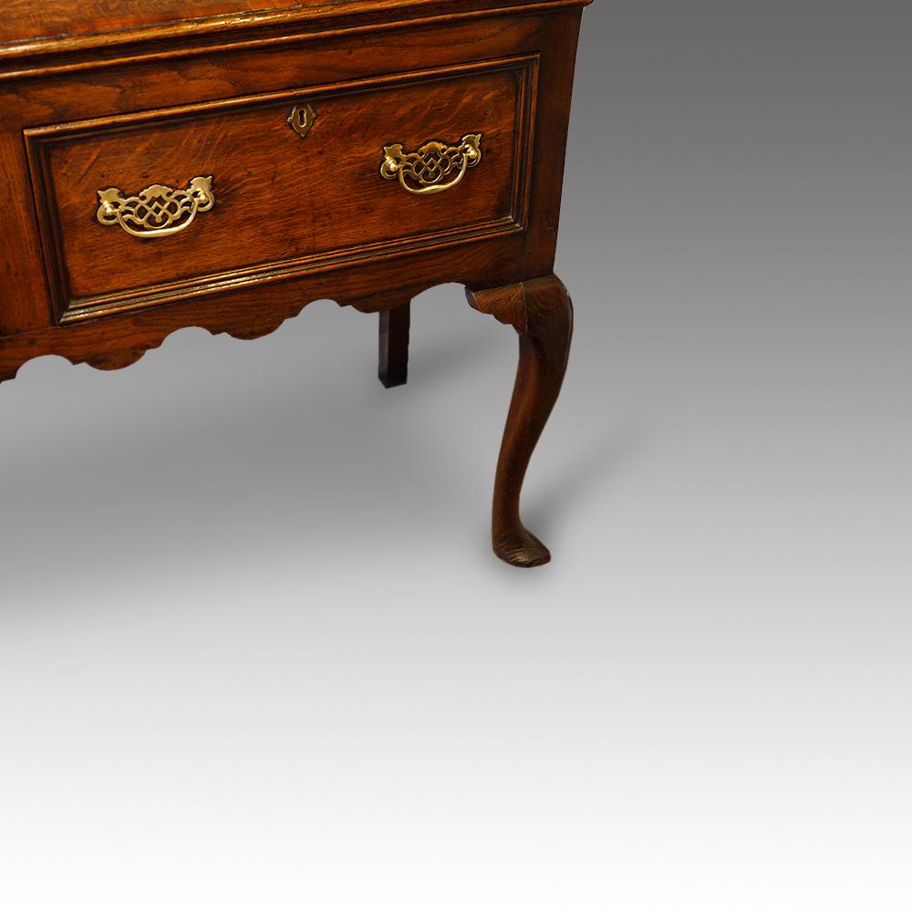 George III English Country Estate Oak Farmhouse Dresser Server, circa 1820 5