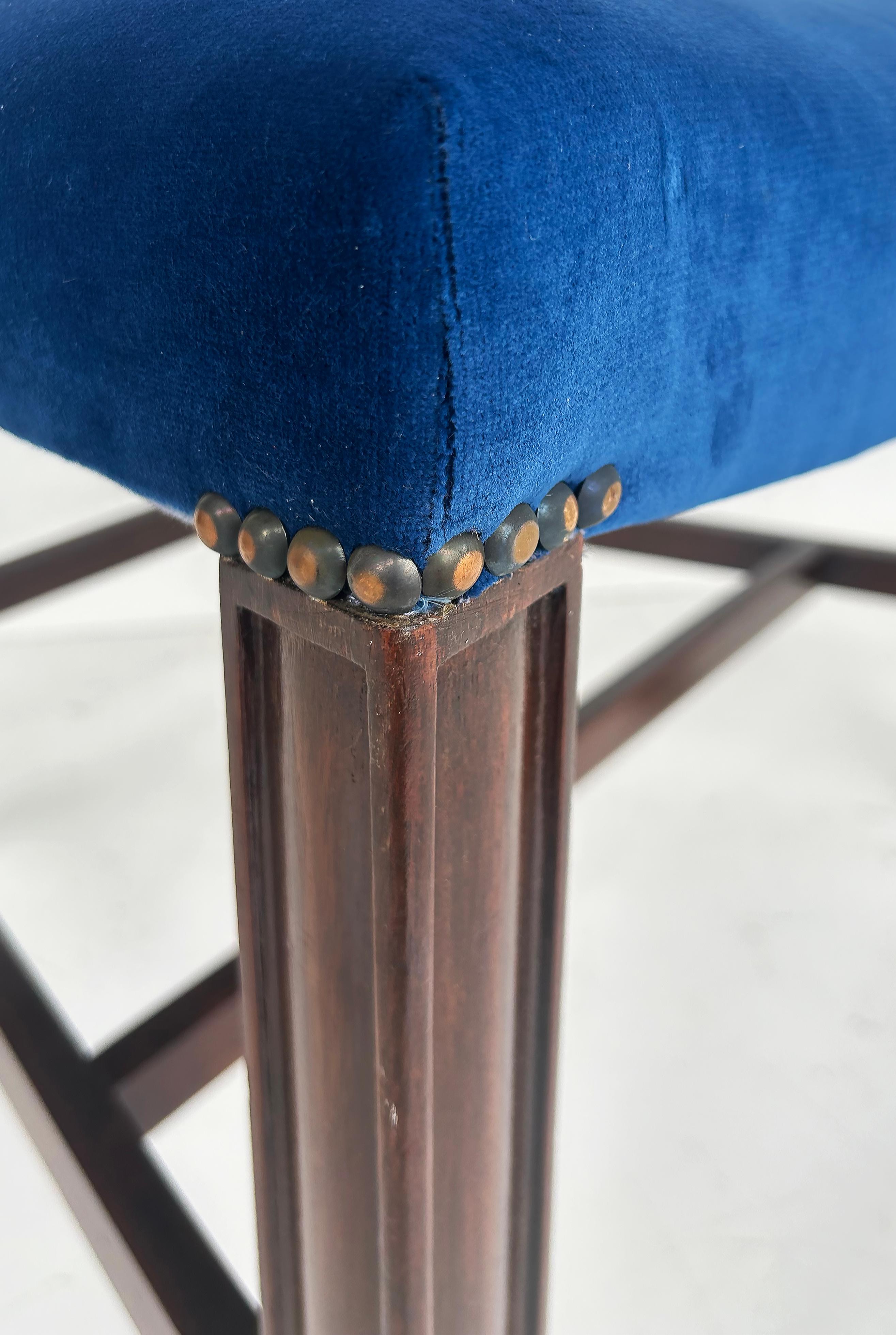Set di 6 sedie da pranzo George III English Ladderback, rivestimento in velluto pregiato in vendita 4