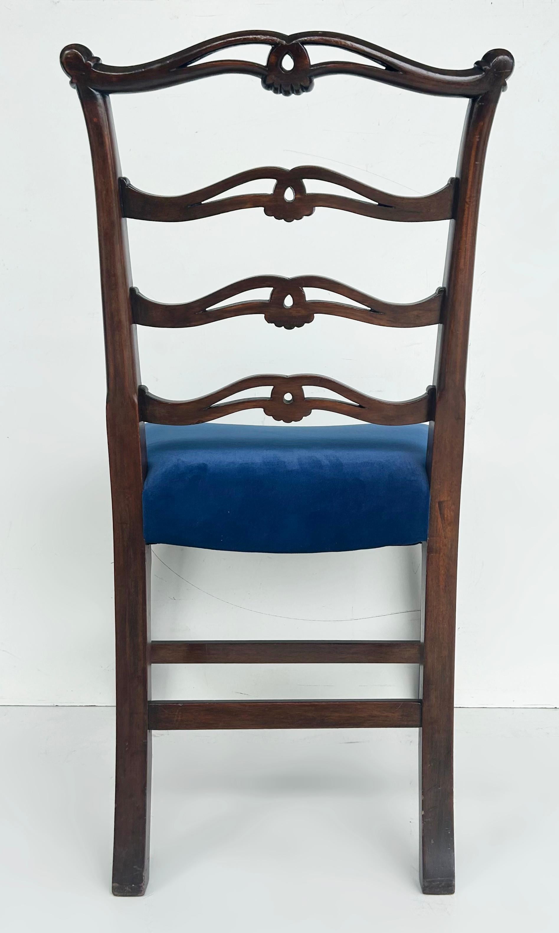 Set di 6 sedie da pranzo George III English Ladderback, rivestimento in velluto pregiato in vendita 1