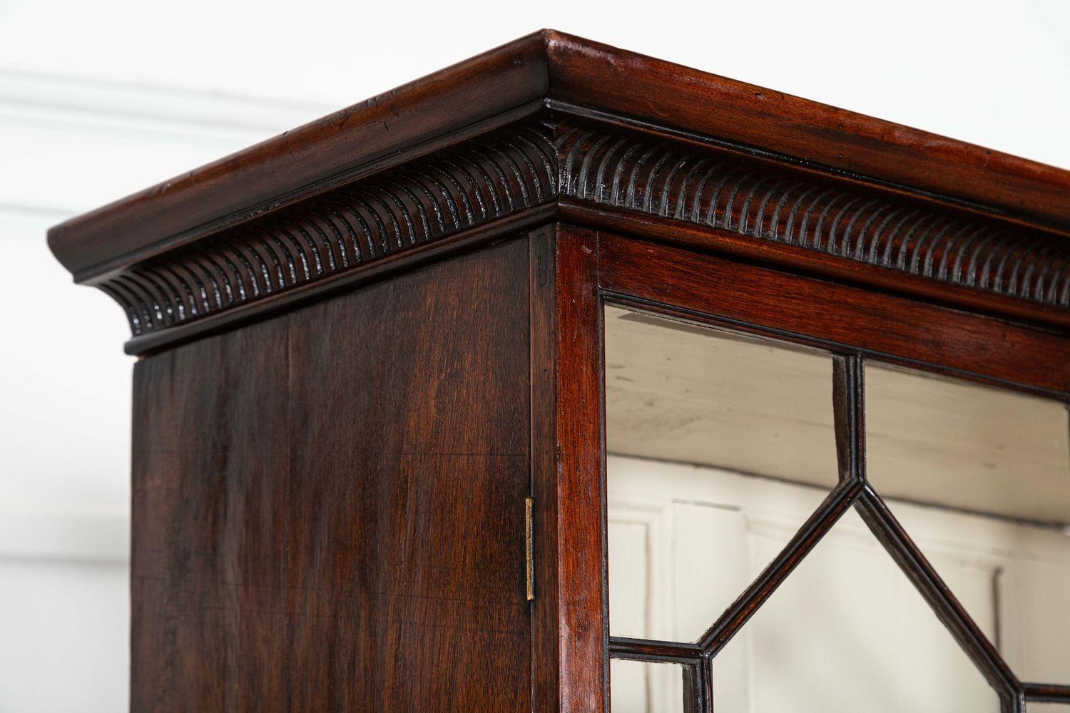 Libreria secretaire inglese in mogano smaltato di Giorgio III in vendita 11