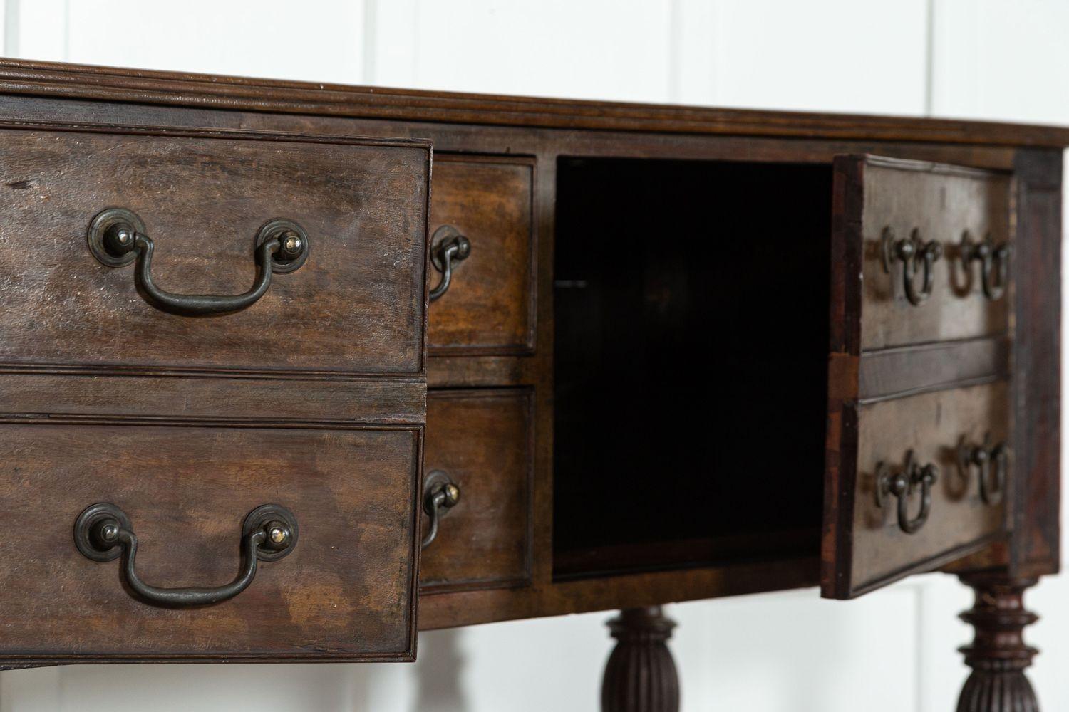 Base per comò George III English Oak in vendita 6
