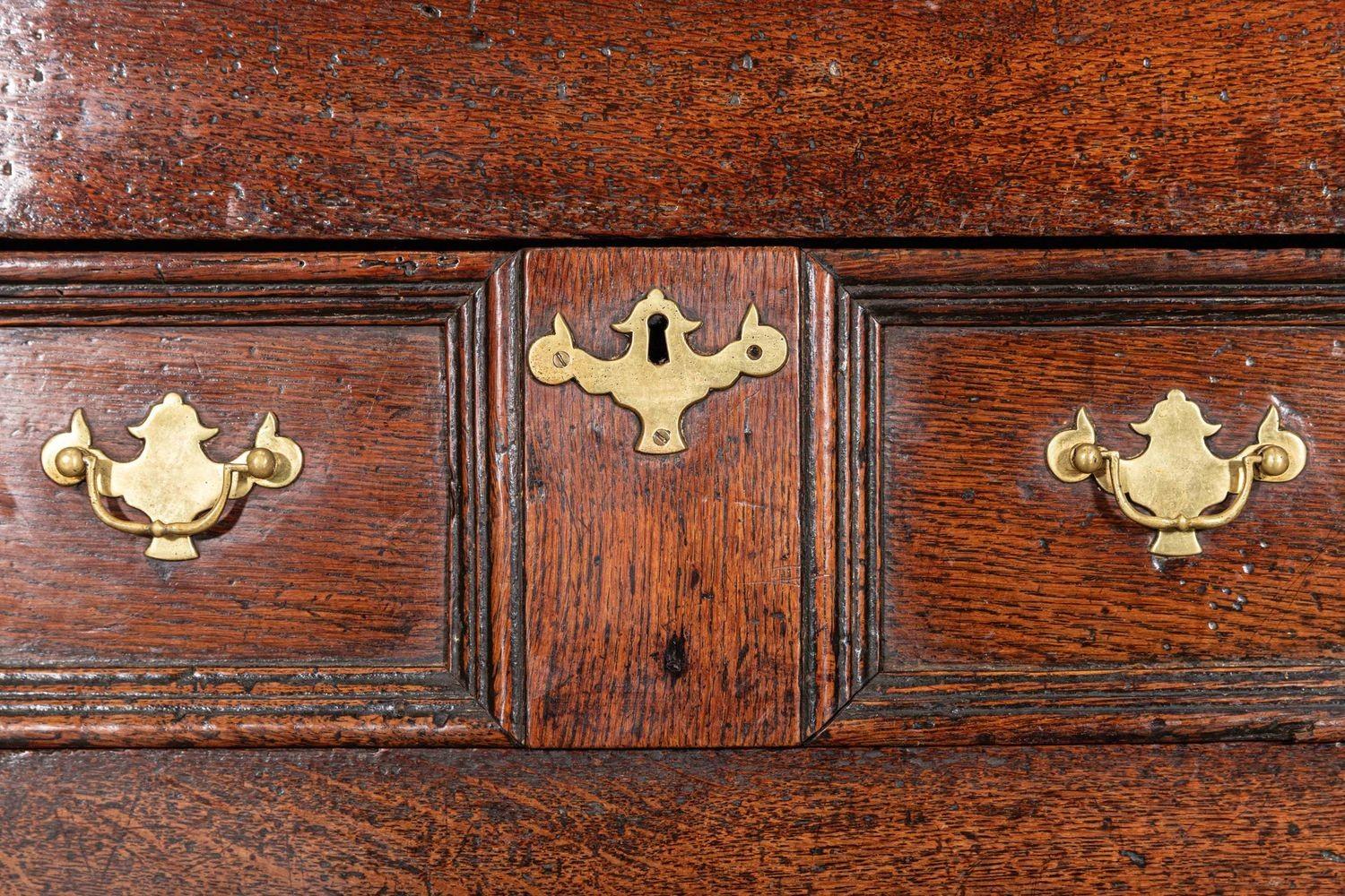 Base per comò George III English Oak in vendita 6