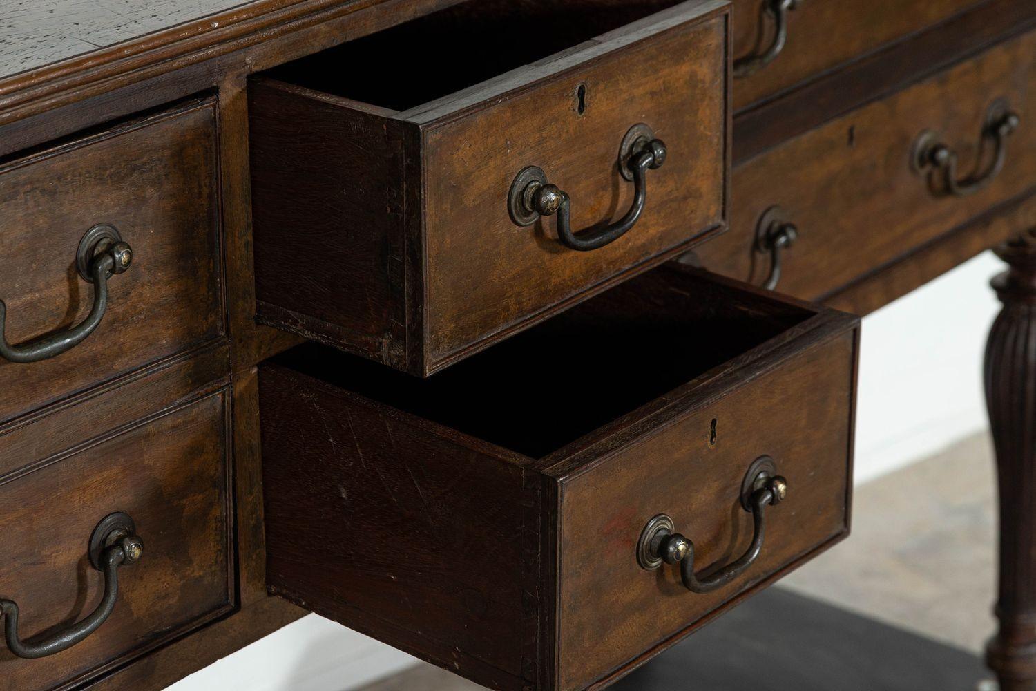 Base per comò George III English Oak in vendita 8