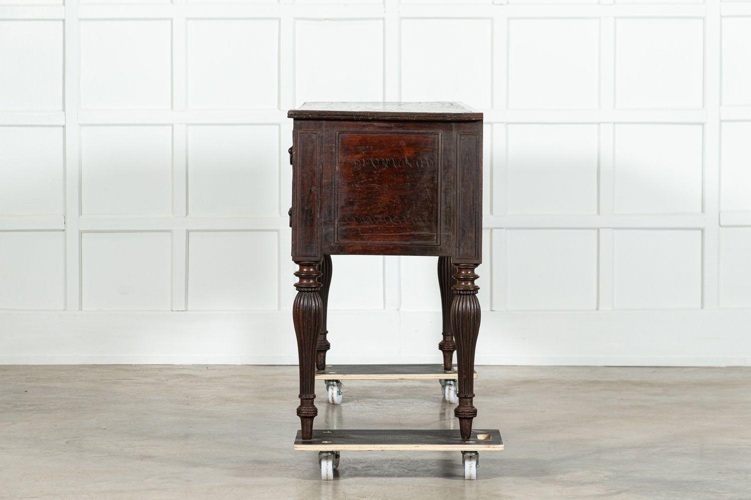 Base per comò George III English Oak in vendita 2