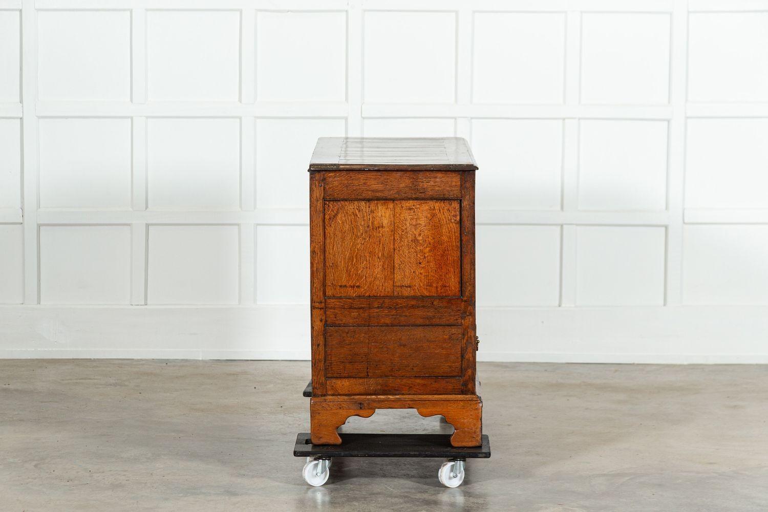 Cassapanca in Oak inglese di Giorgio III in vendita 3