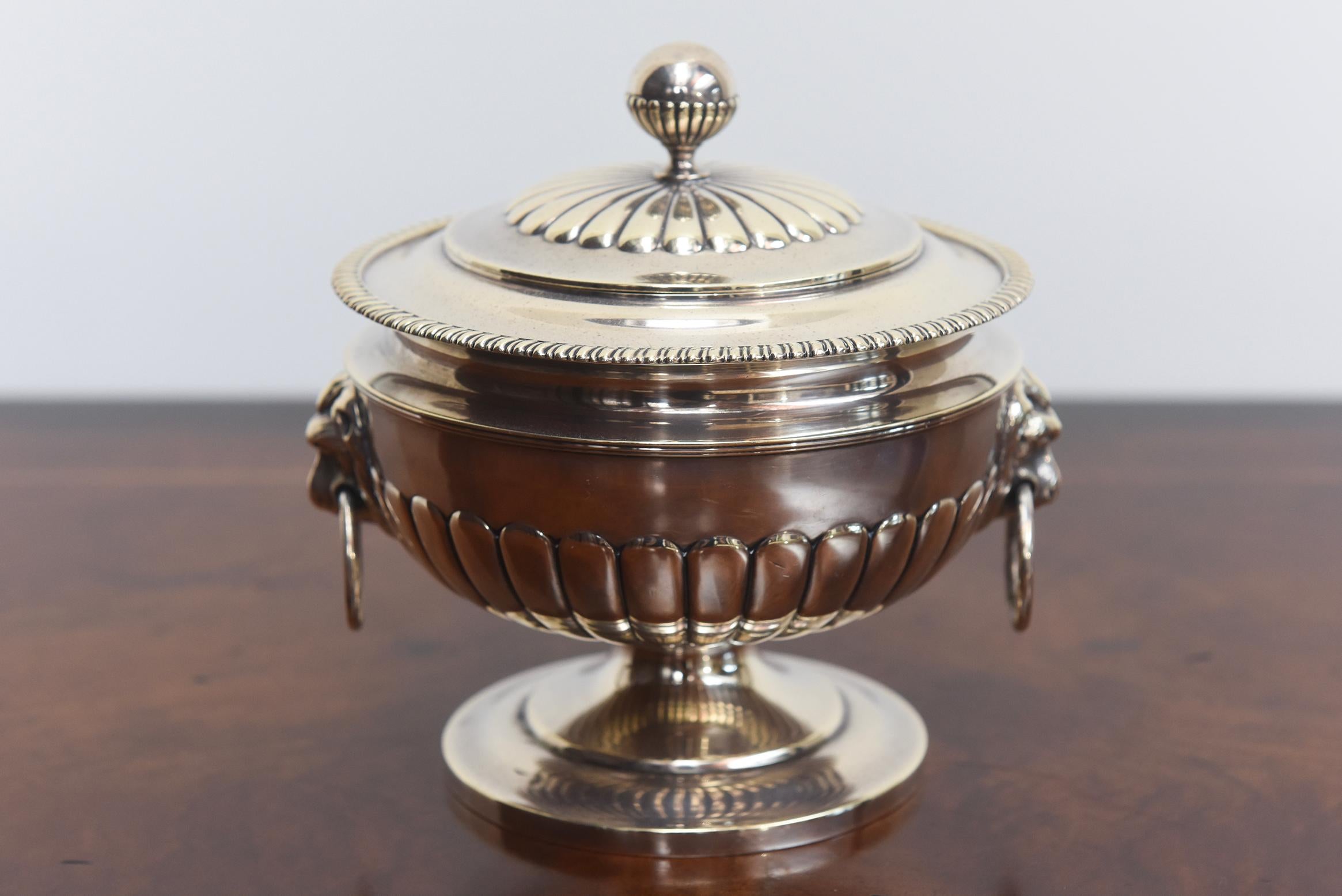 Servizio da tè in argento sterling di Giorgio III con vassoio abbinato, XVIII secolo in vendita 10