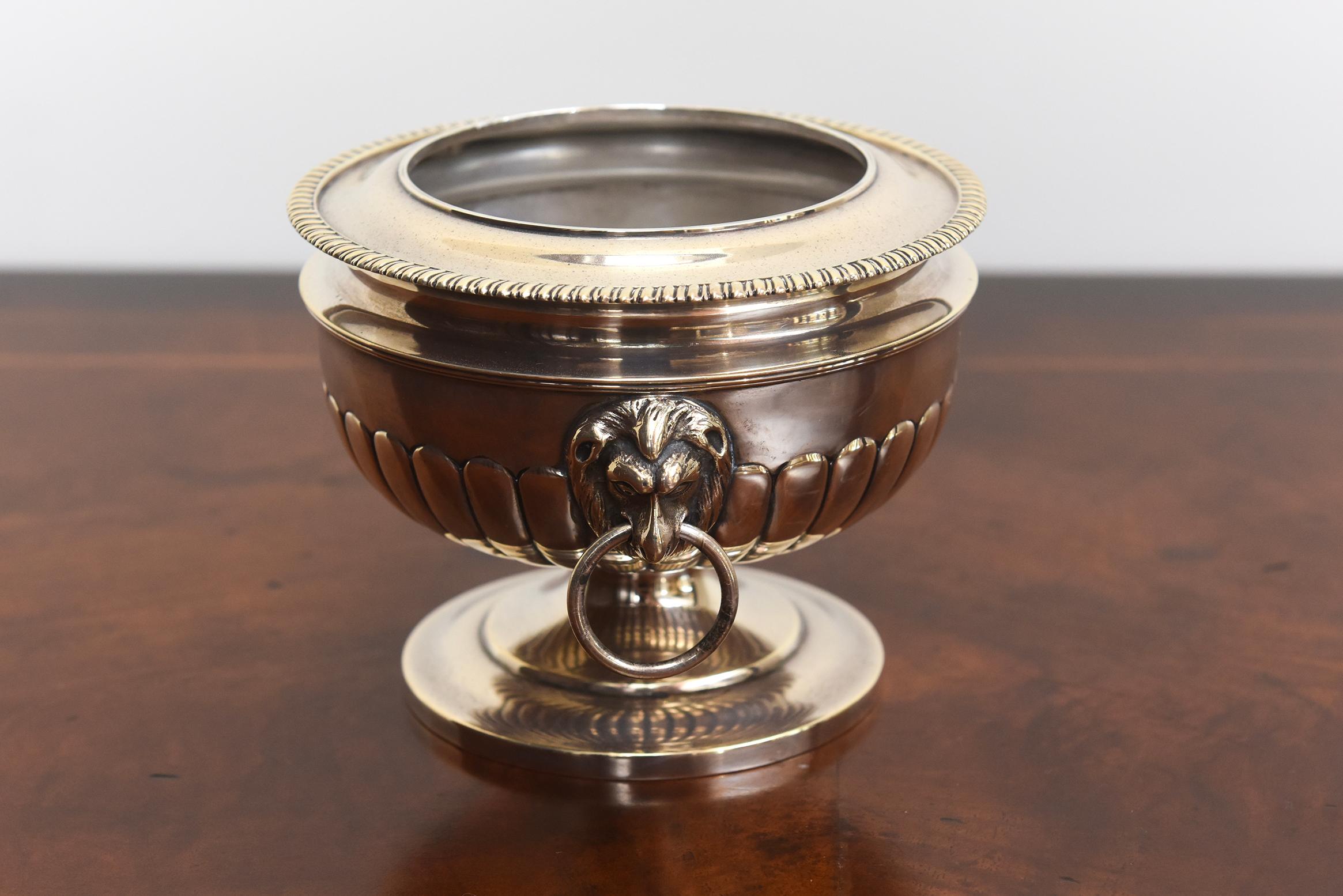Servizio da tè in argento sterling di Giorgio III con vassoio abbinato, XVIII secolo in vendita 13
