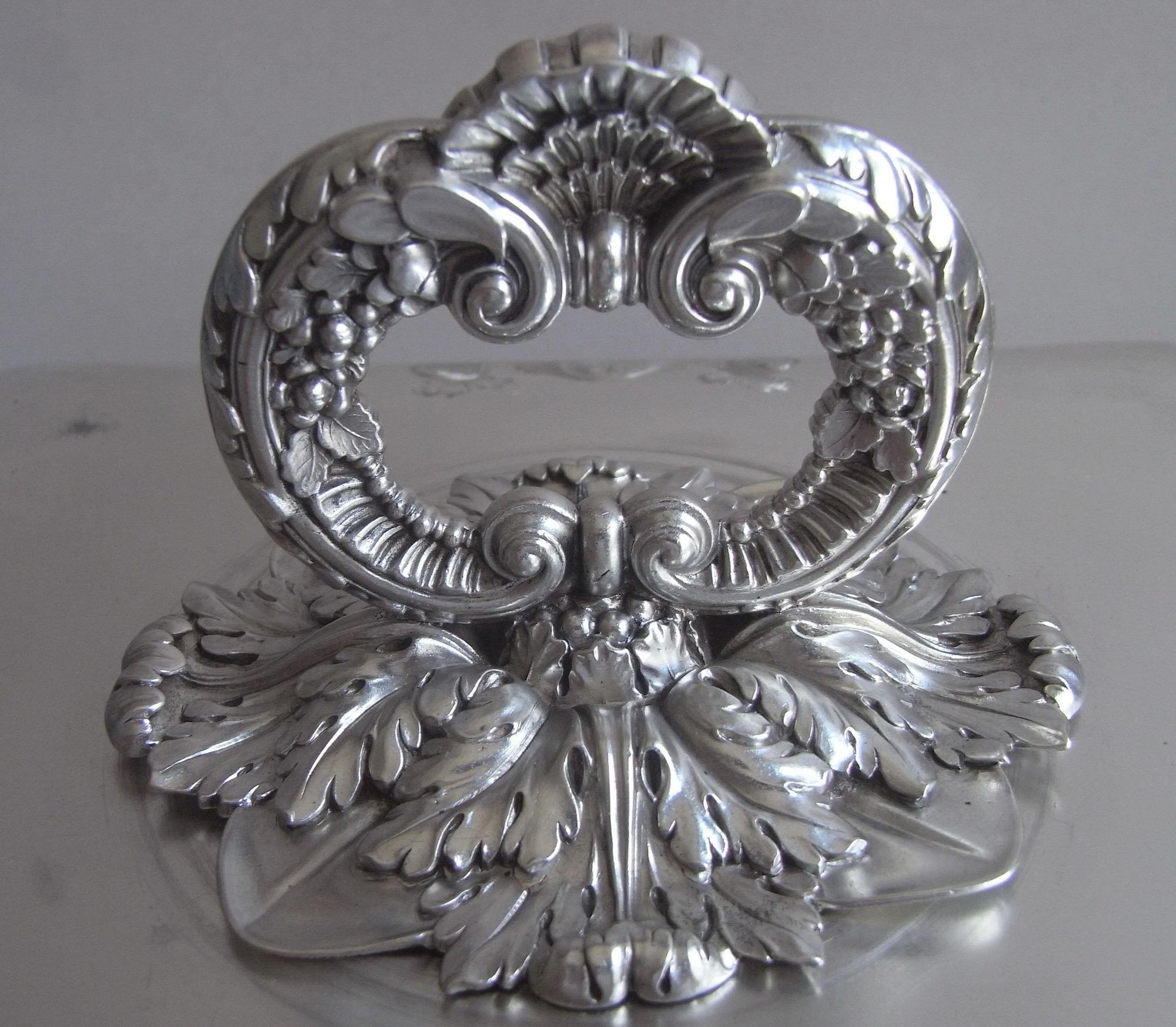 English George III Entree Dish Made in London by Benjamin Smith, 1818 For Sale