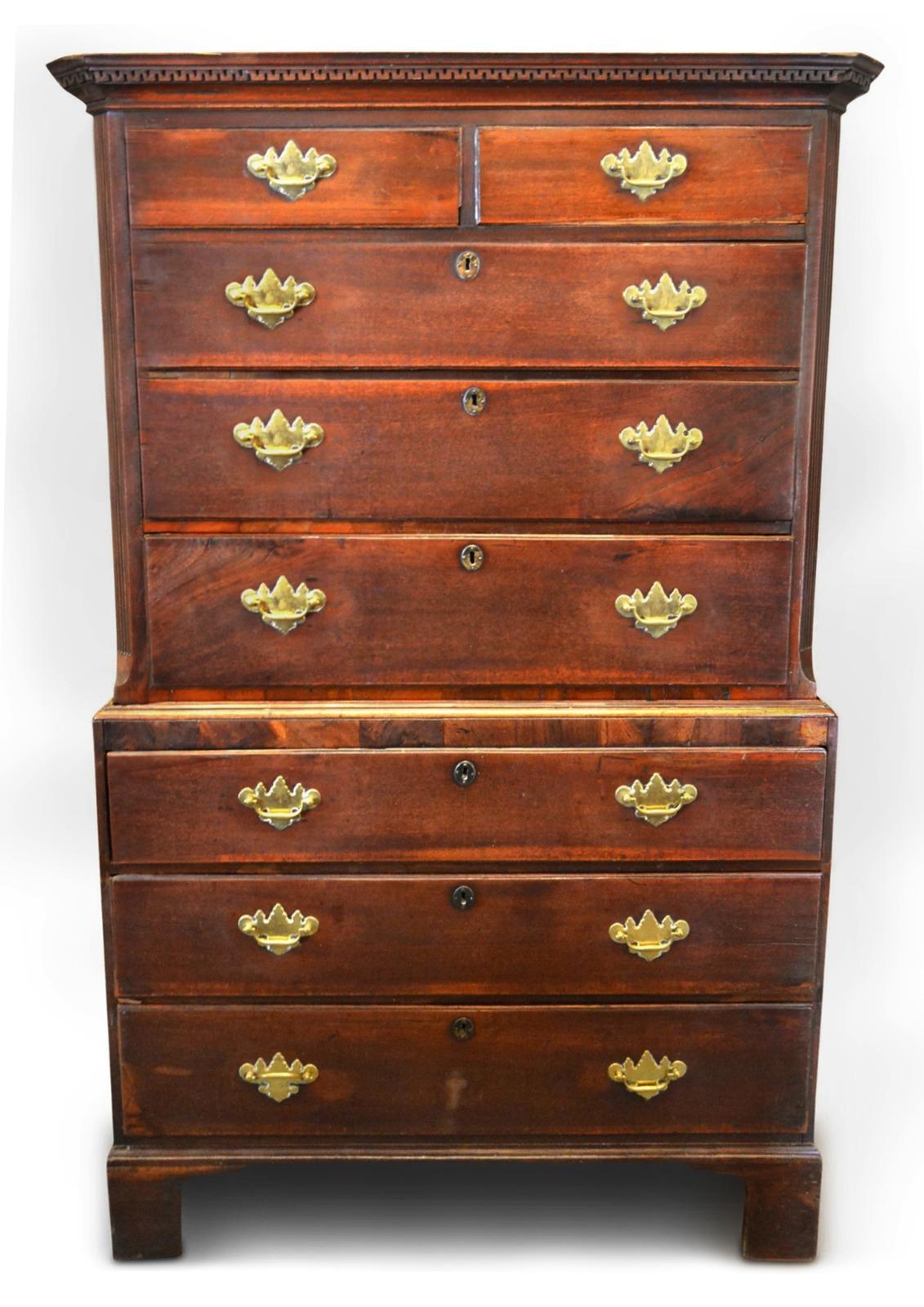 Veneer George III Figured Mahogany Chest on Chest, with Greek Key Moulded Cornice For Sale