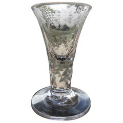 Georg III. Brennendes Trinkglas Handgeblasener Facettensteg Gravierte Schale, um 1785