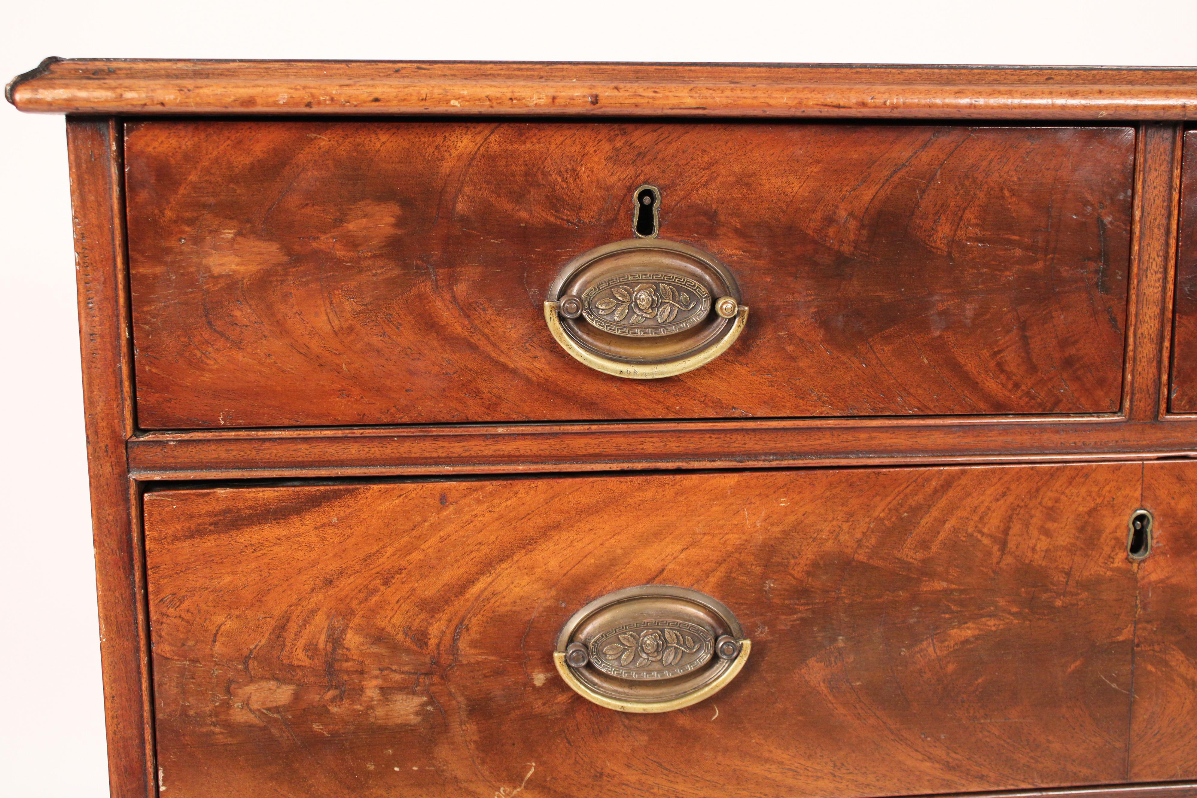 George III Flame Mahogany Chest of Drawers For Sale 1