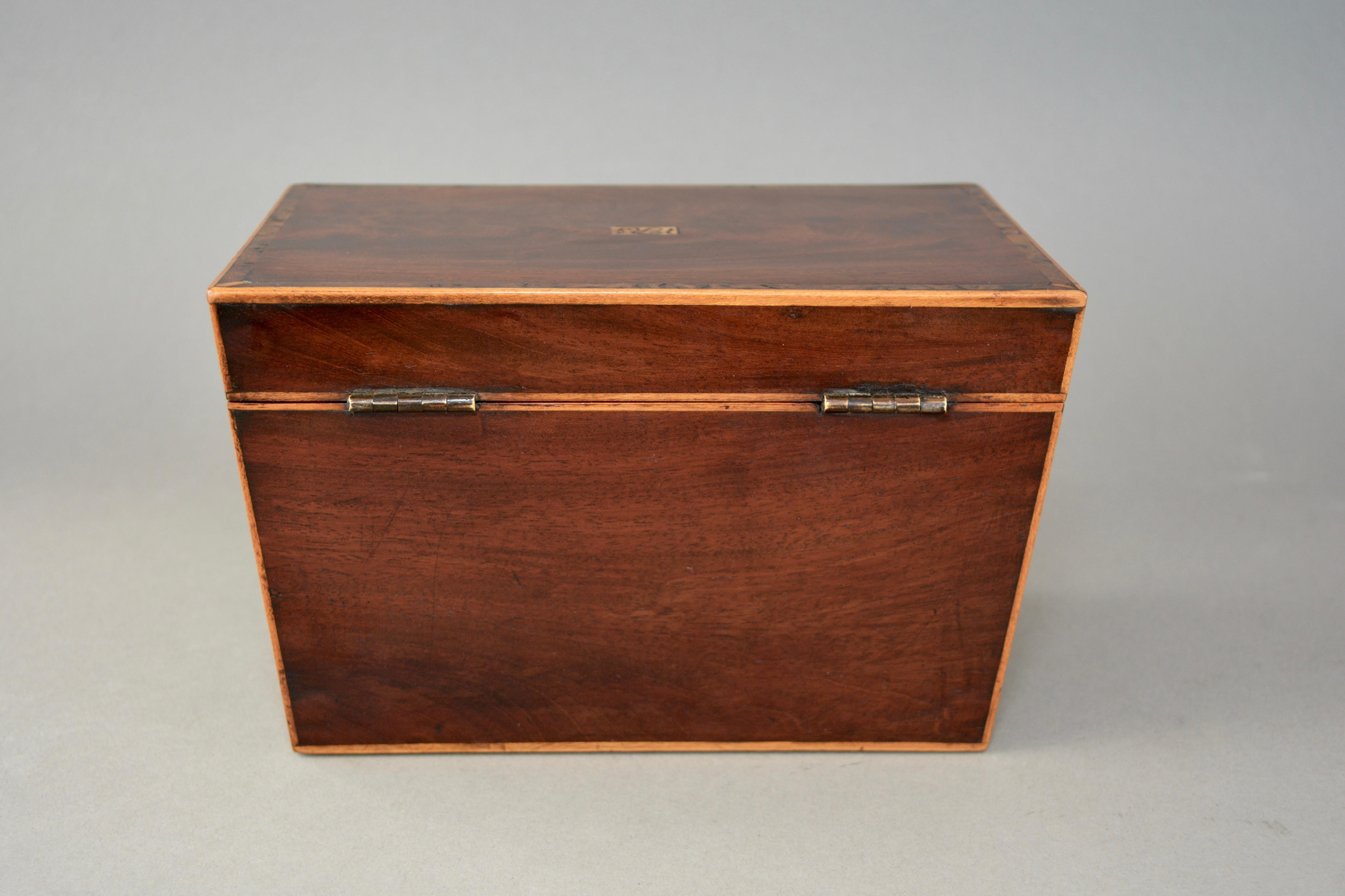 Early 19th Century George III Flamed Mahogany Canted Side Tea Caddy, circa 1810 For Sale