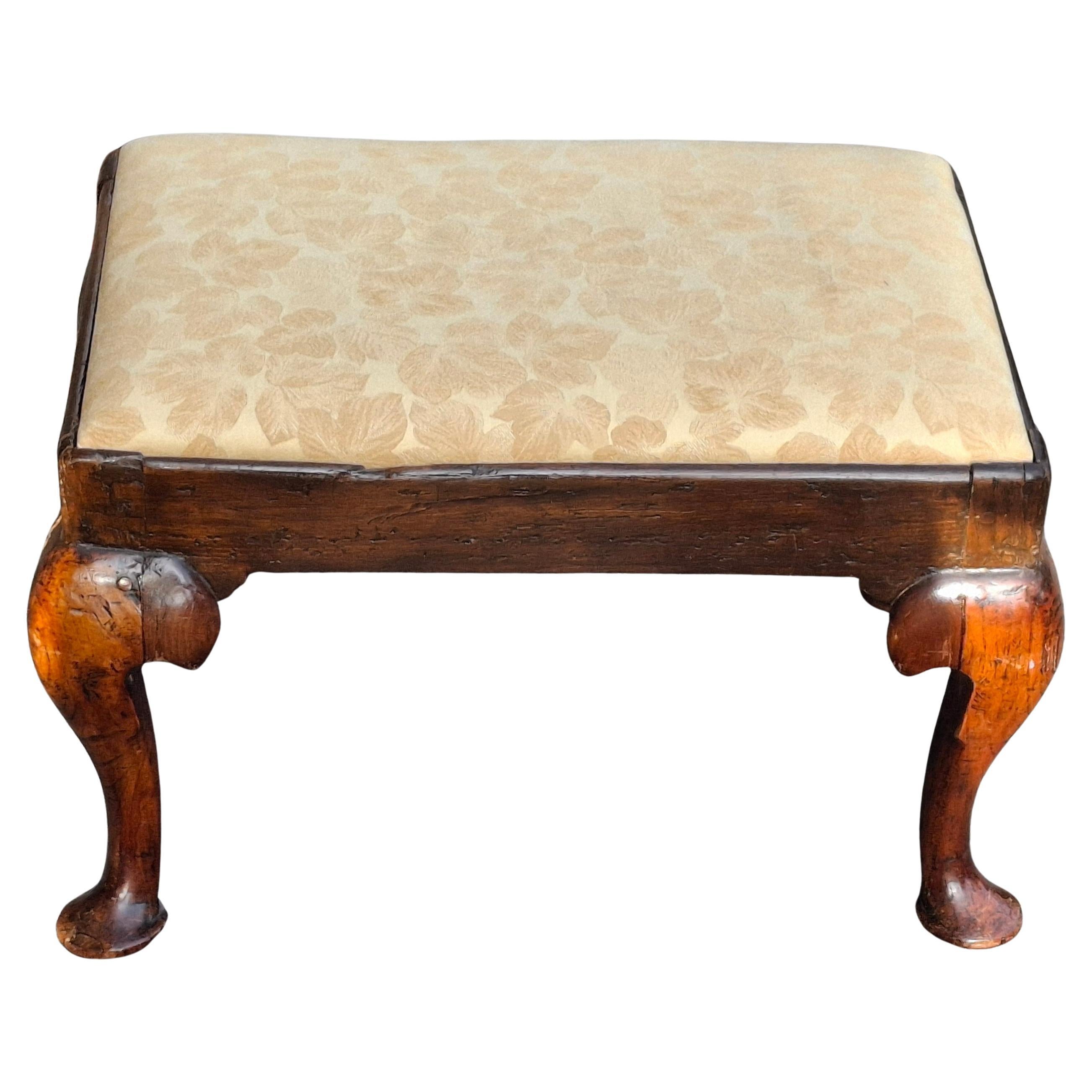 Americano Sgabello imbottito e in legno di frutta di Giorgio III, CIRCA 1810 in vendita