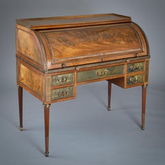 Bureau Cilindro de Caoba y Cuero de Marruecos Montado en Cobre Dorado Jorge III