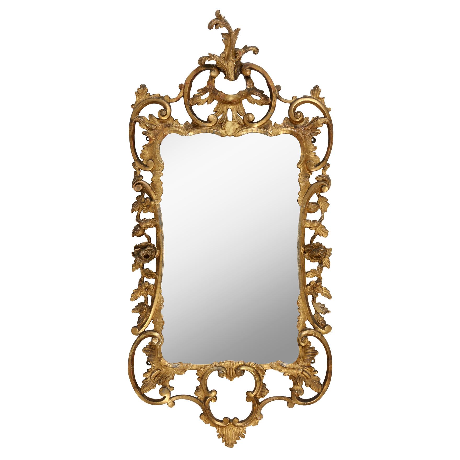 George III Giltwood Antique Mirror In Good Condition In Locust Valley, NY