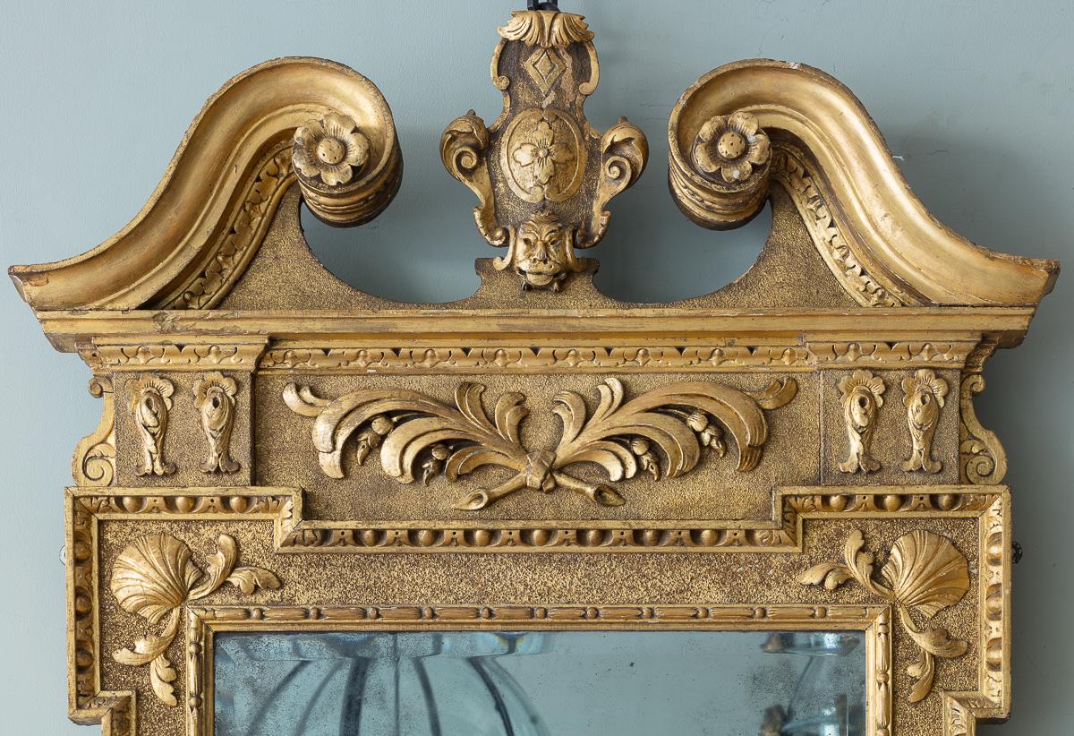 XVIII secolo Specchio in legno dorato di Giorgio III in vendita