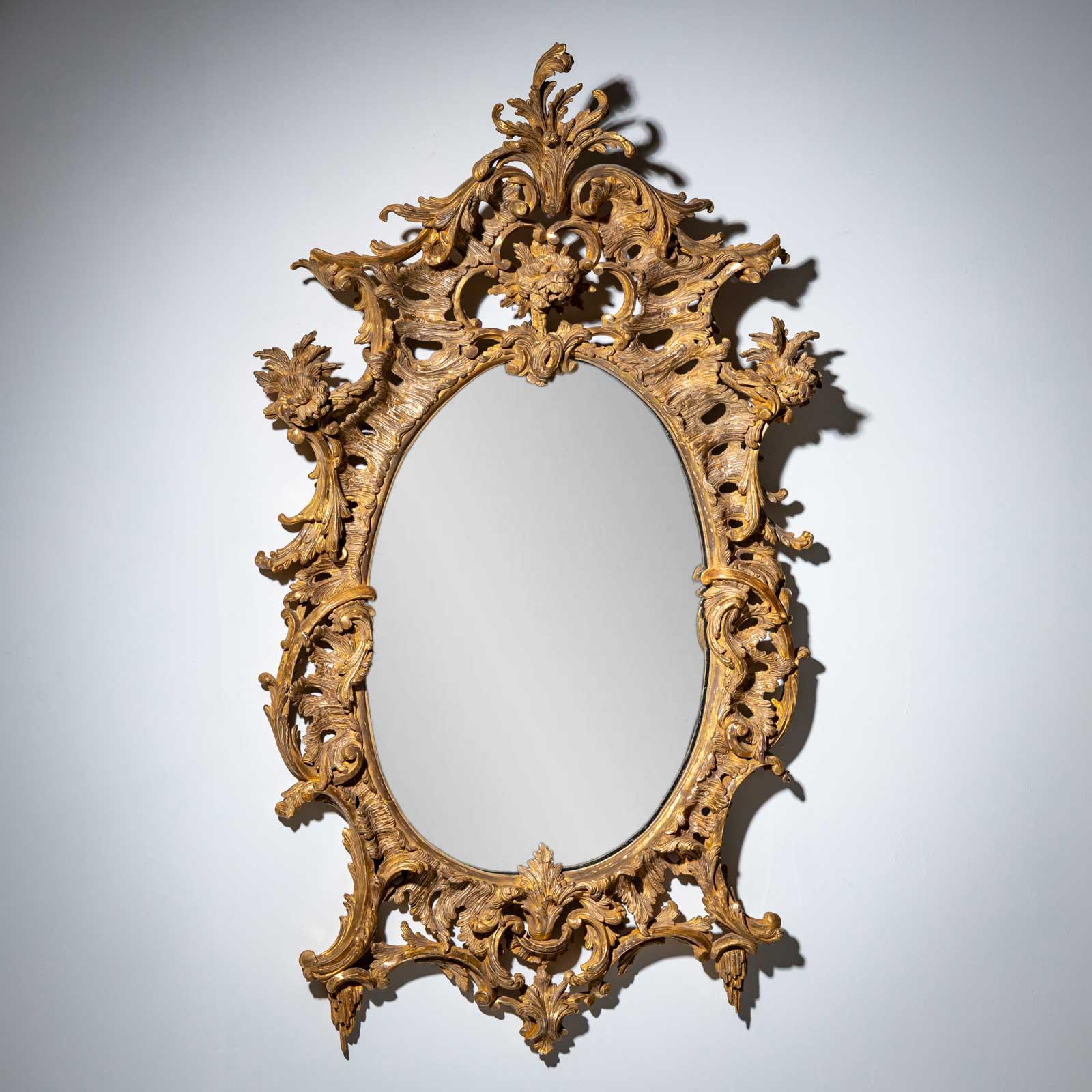 Specchio da parete in legno dorato di Giorgio III, Inghilterra, 1770 ca. in vendita 3