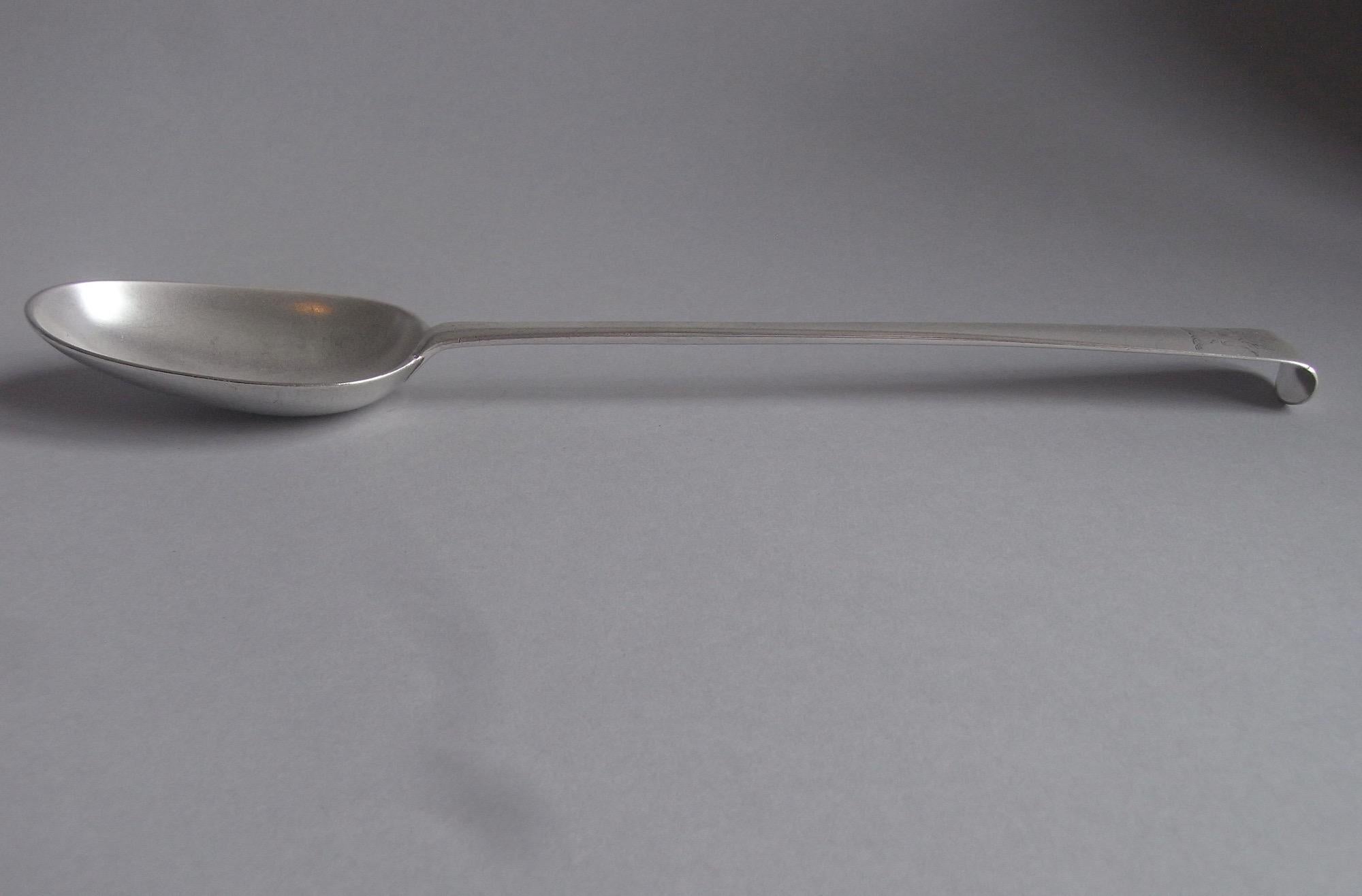 irlandais Cuillère de service Hanovre « hook End » de style George III fabriquée à Dublin par Joseph Cullen en vente