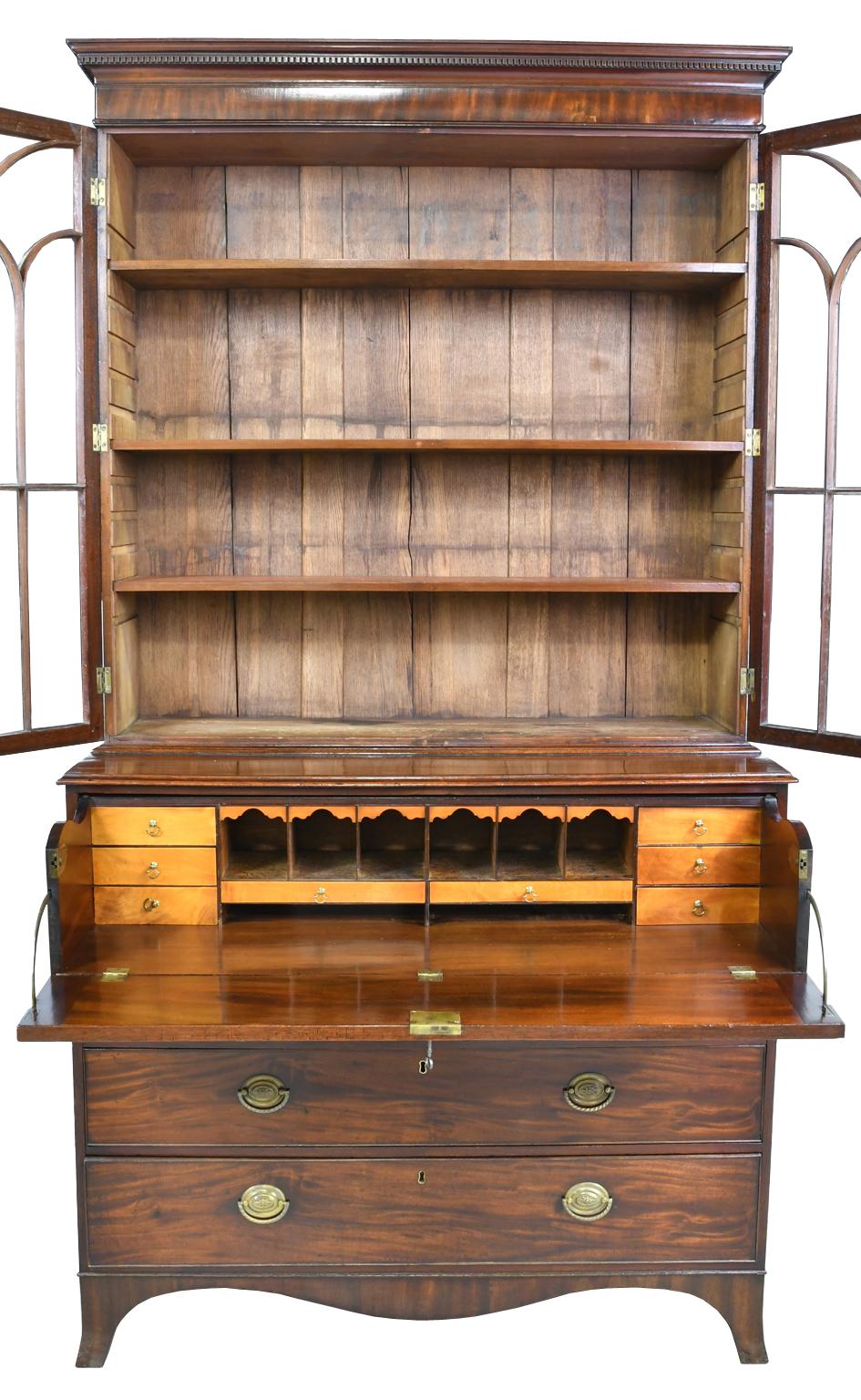 George III/ Hepplewhite Bookcase in Mahogany, Drawer-Front Secretary, circa 1810 In Good Condition In Miami, FL
