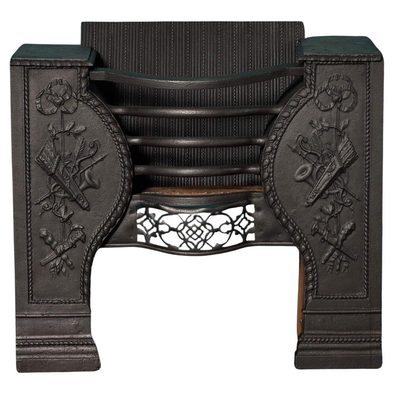 Grille de fourneau pour sablier George III avec fret d'acier percé en vente