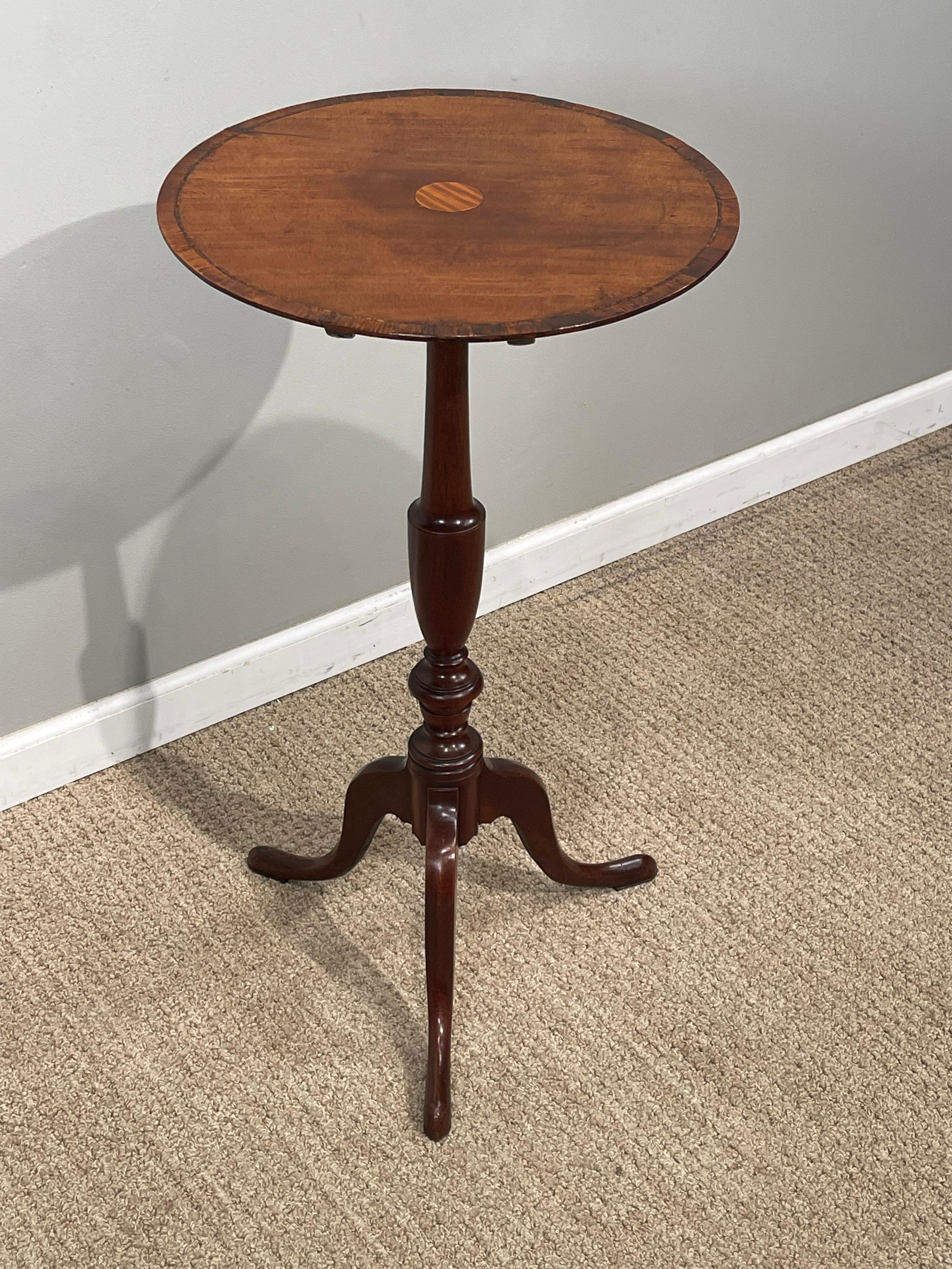 George III Inlaid & Cross-Banded Mahogany Tripod Table For Sale 2