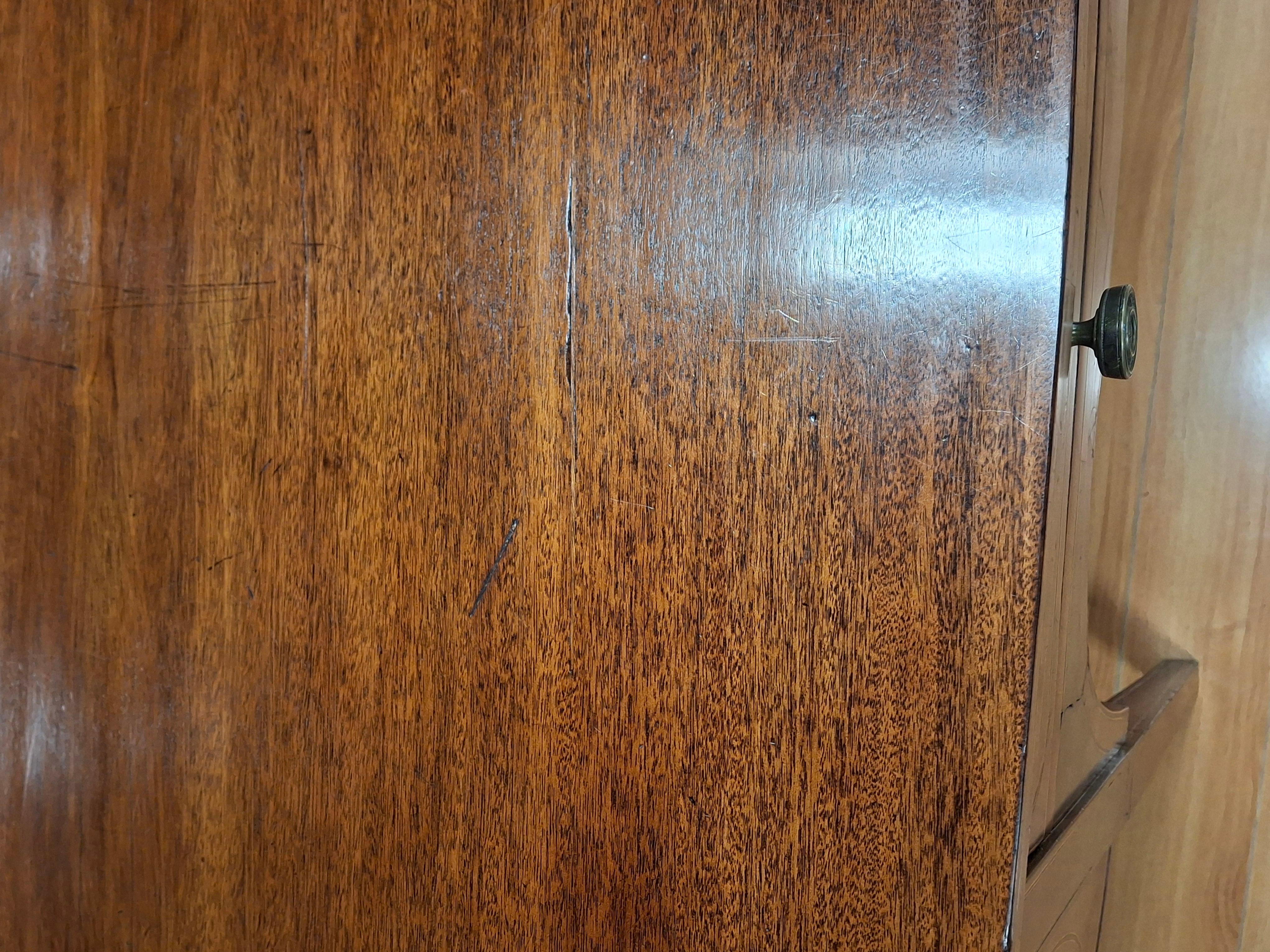 Credenza Demi-Lune in mogano intarsiato di Giorgio III in vendita 4