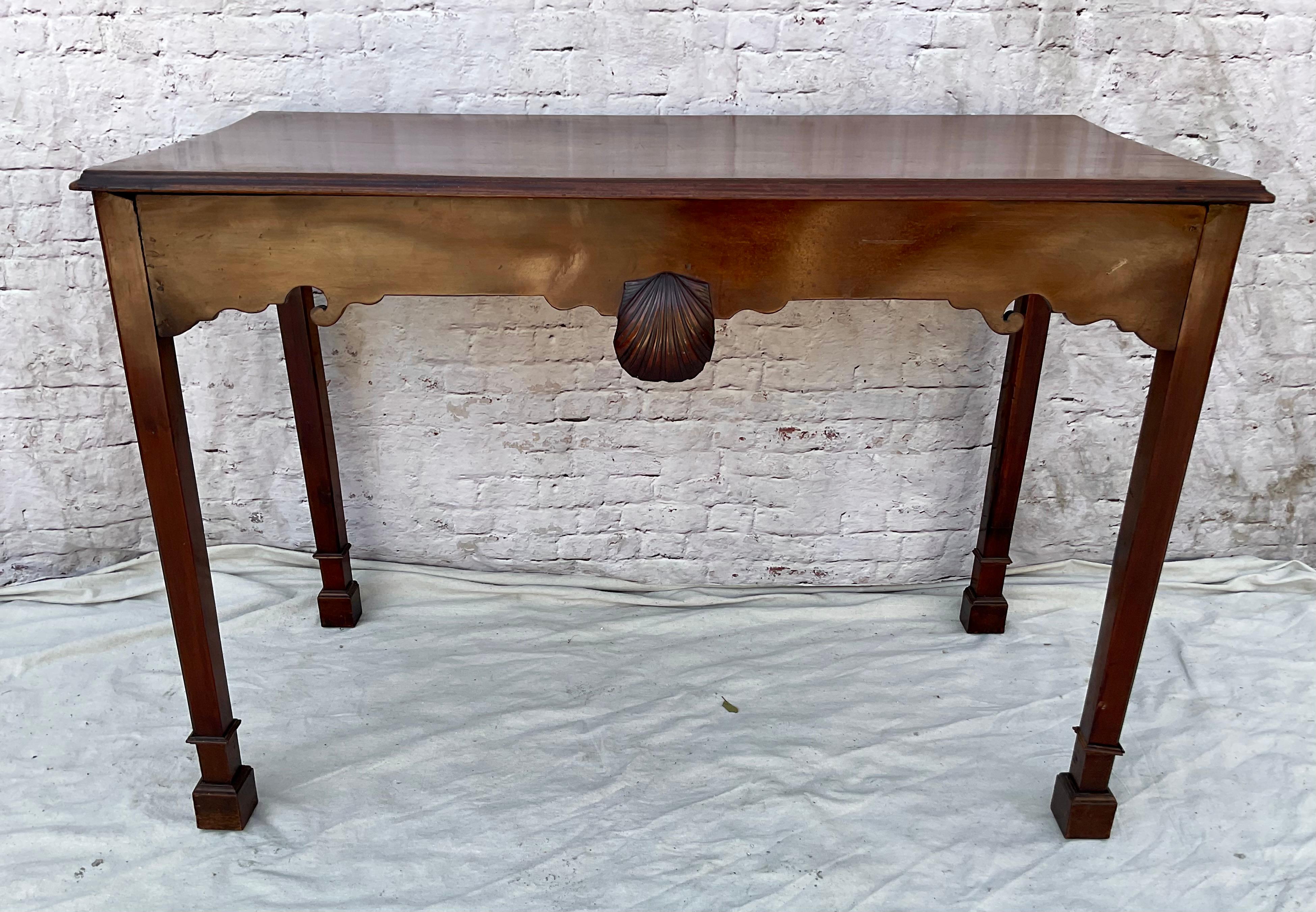 Table d'appoint en acajou irlandais George III en vente 7