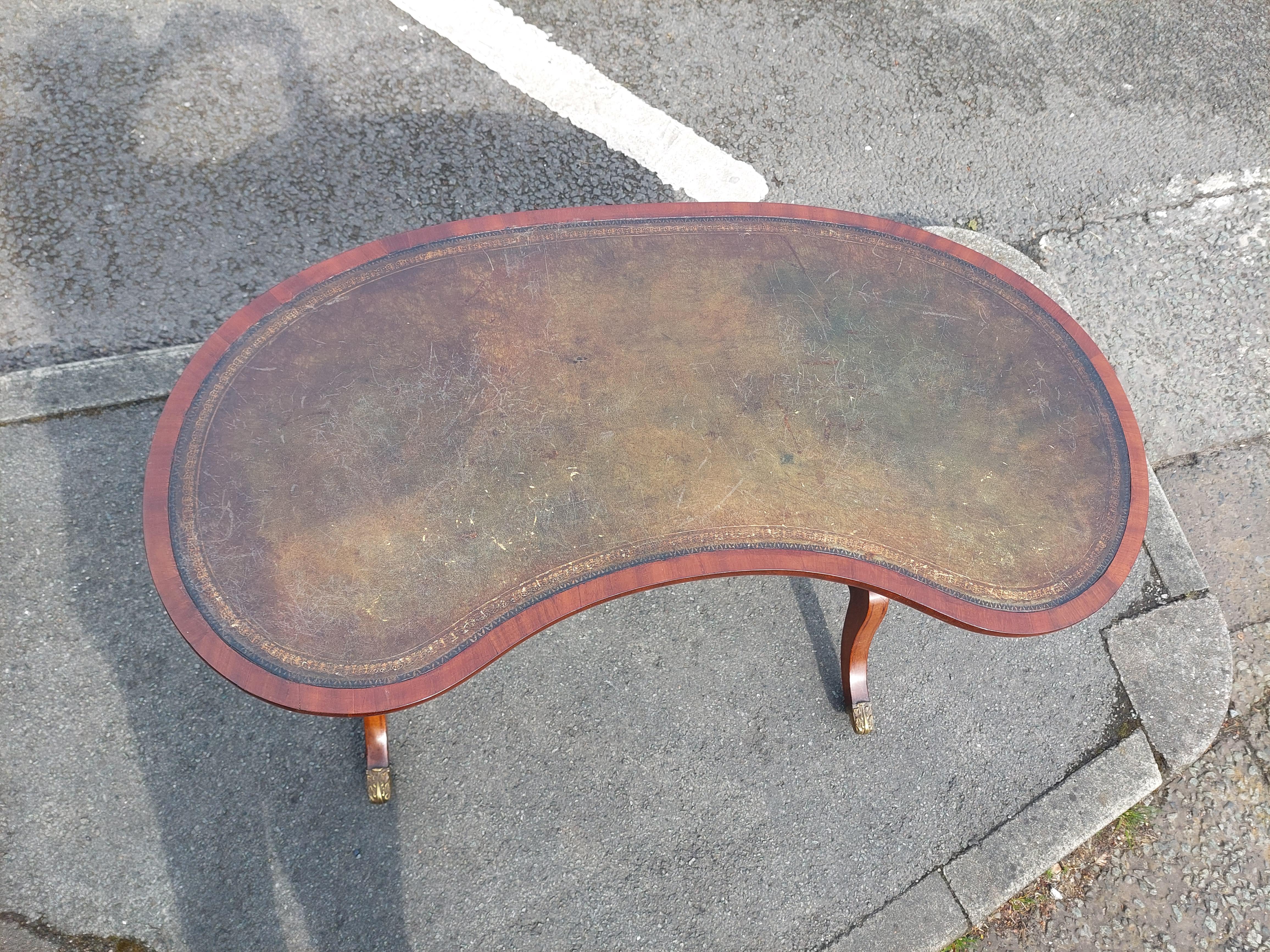English George III Kidney Shaped Open Writing Table  For Sale