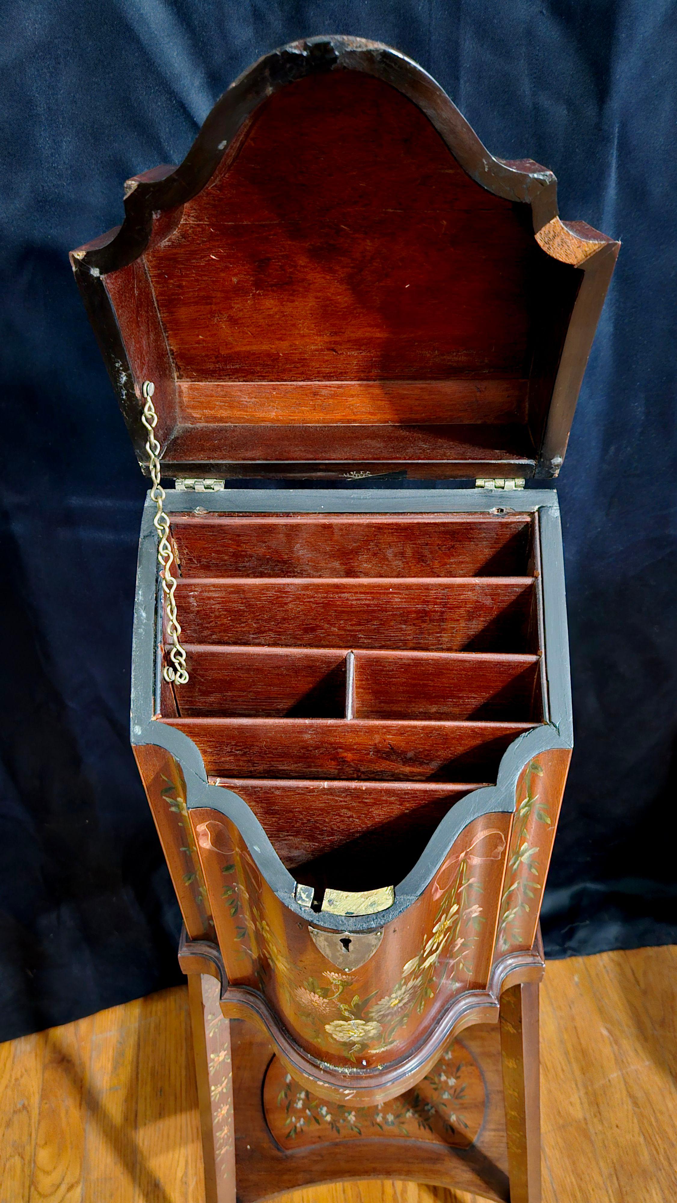 George III Letter Box/Stand, Hand Painted, 18th Century For Sale 6