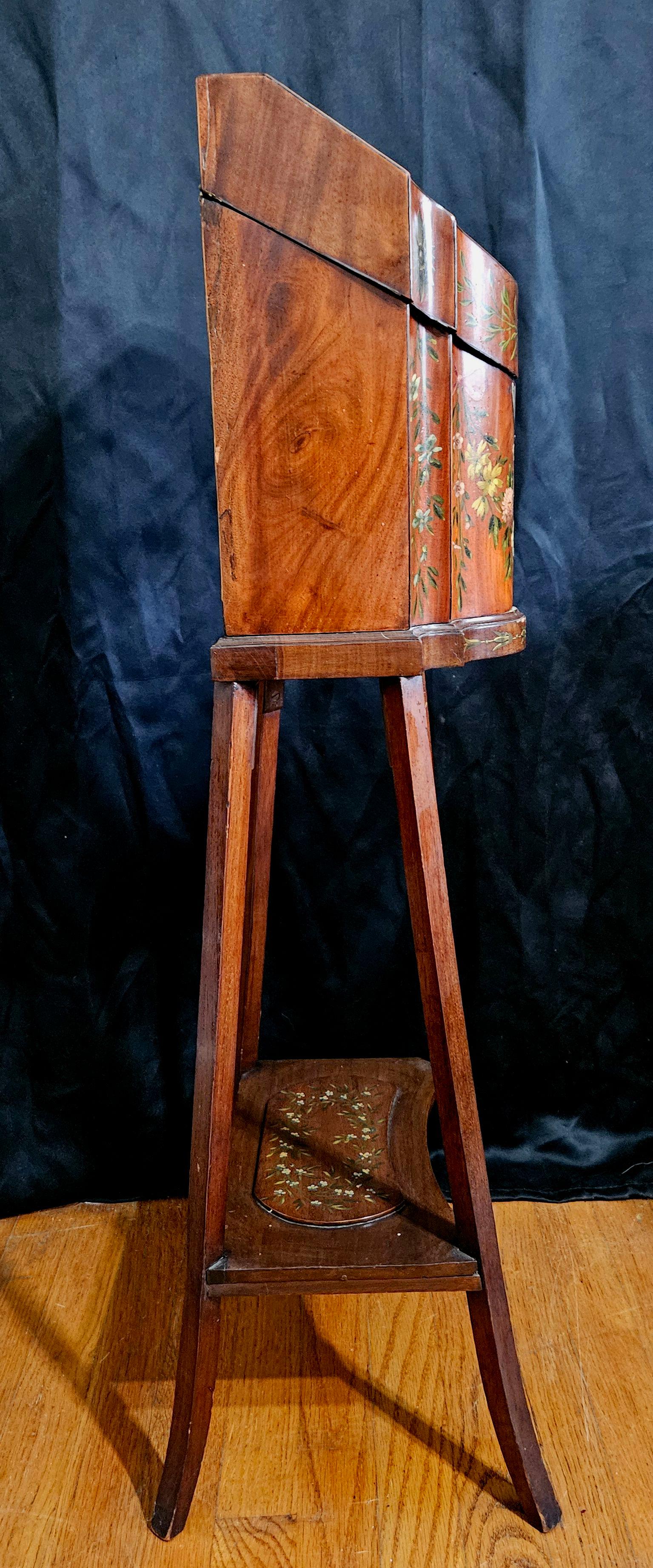 George III Letter Box/Stand, Hand Painted, 18th Century For Sale 1