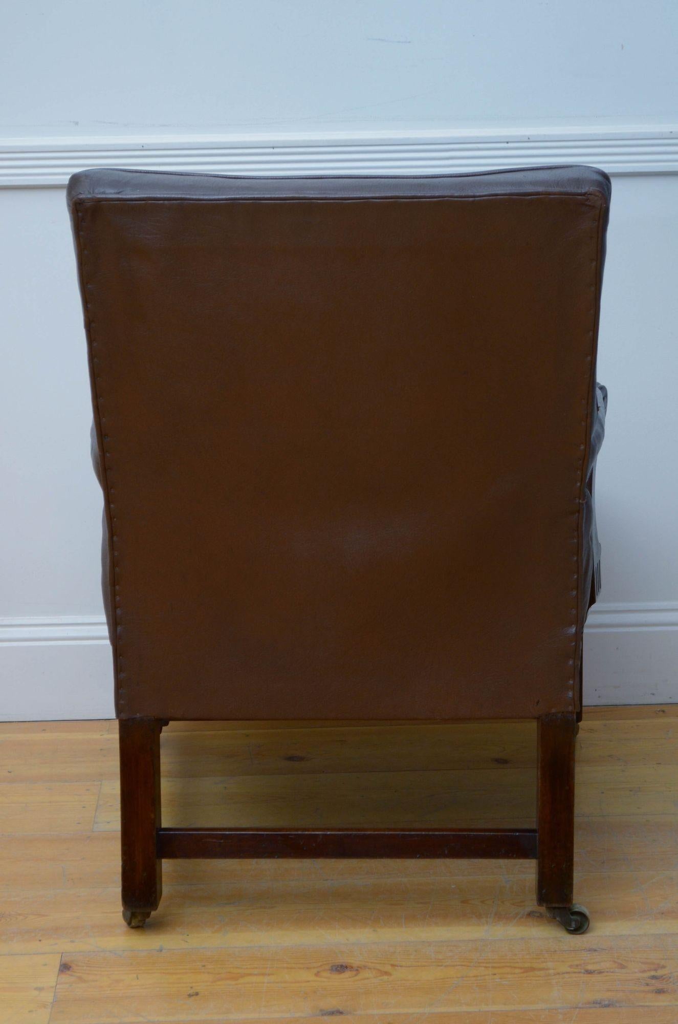 George III Library Chair Armchair In Good Condition For Sale In Whaley Bridge, GB