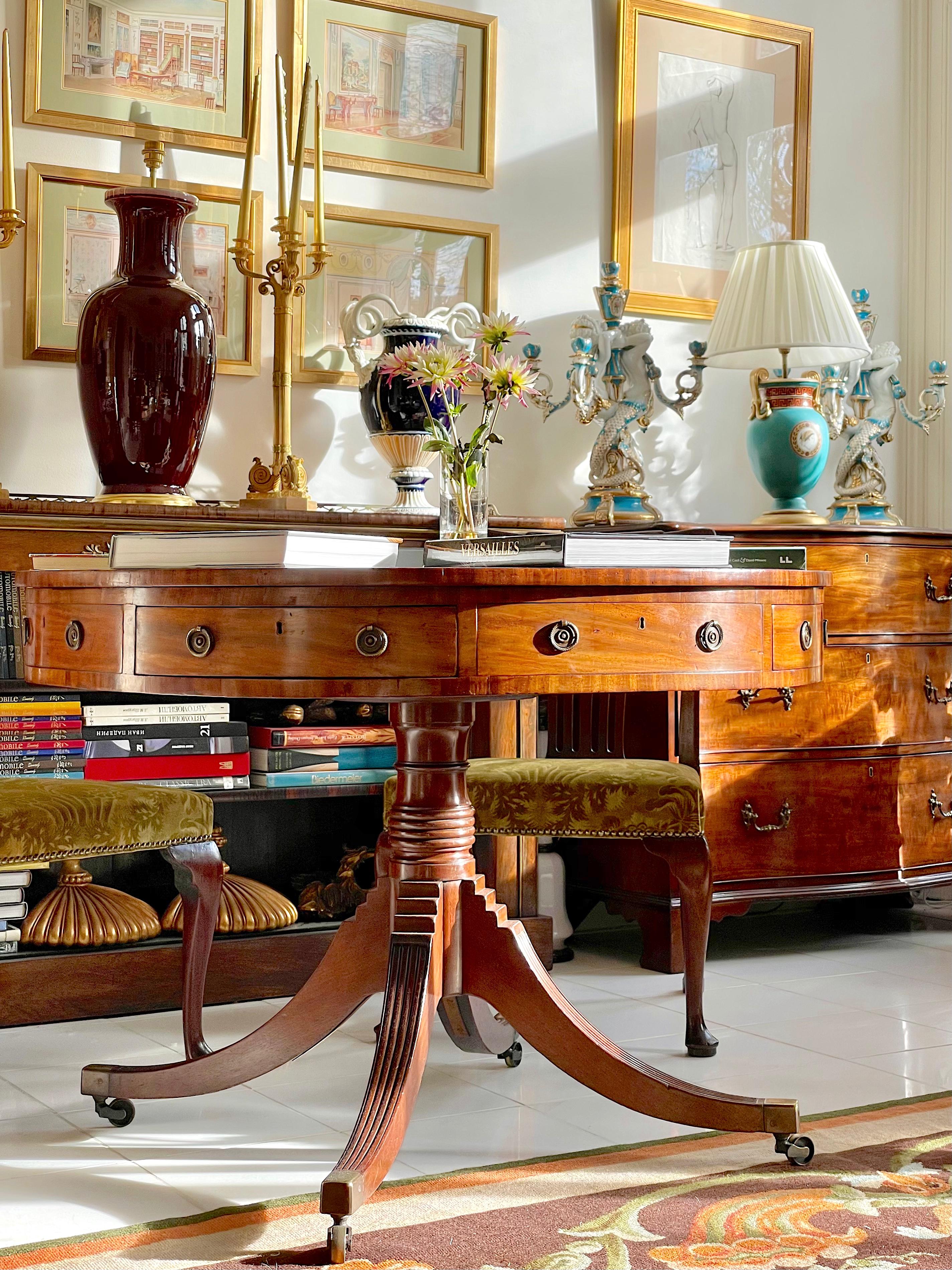 British Georgian Regency Library Drum Table with Green Leather Top and Greek Key Border