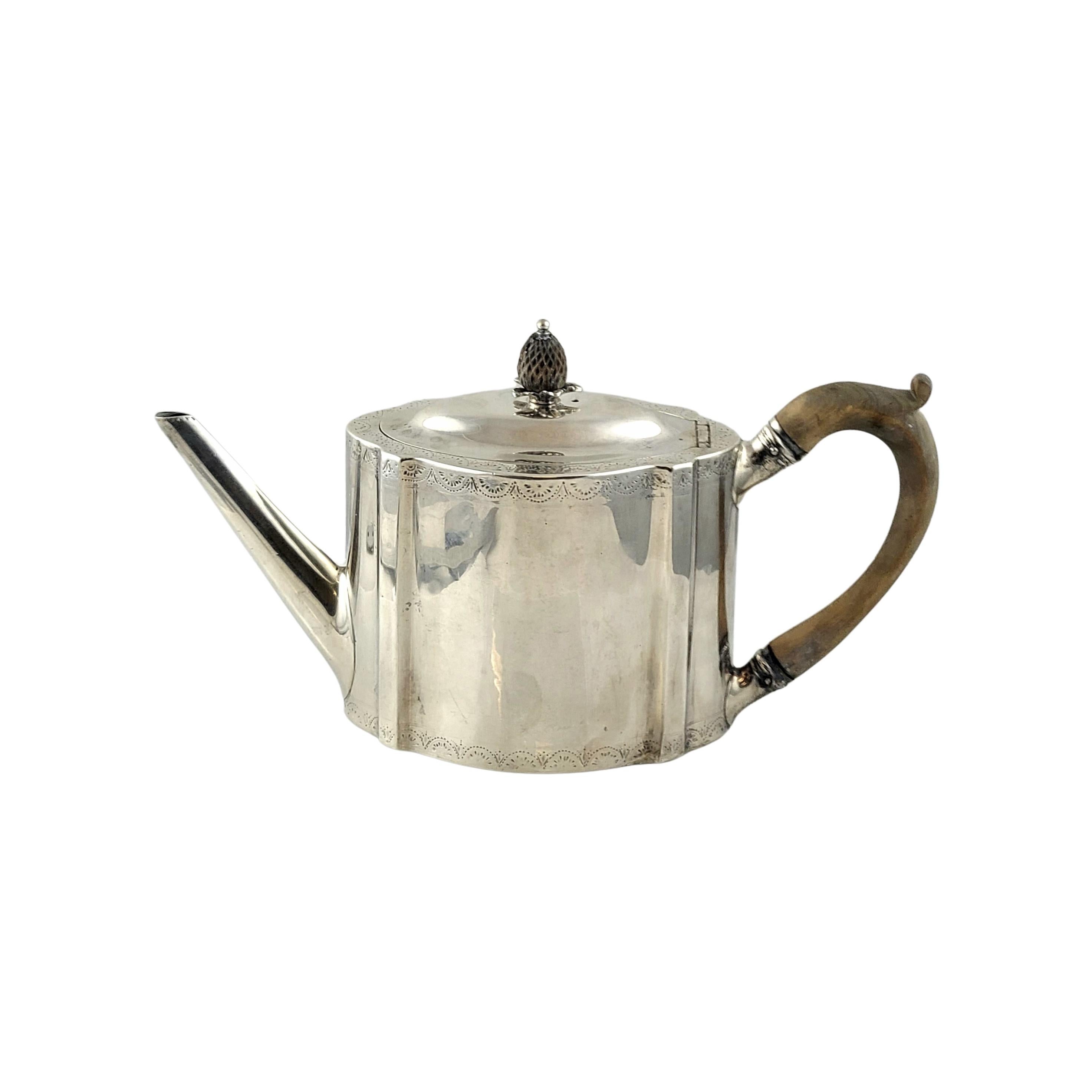 George III London Sterling Silver Teapot 1785 In Good Condition In Washington Depot, CT