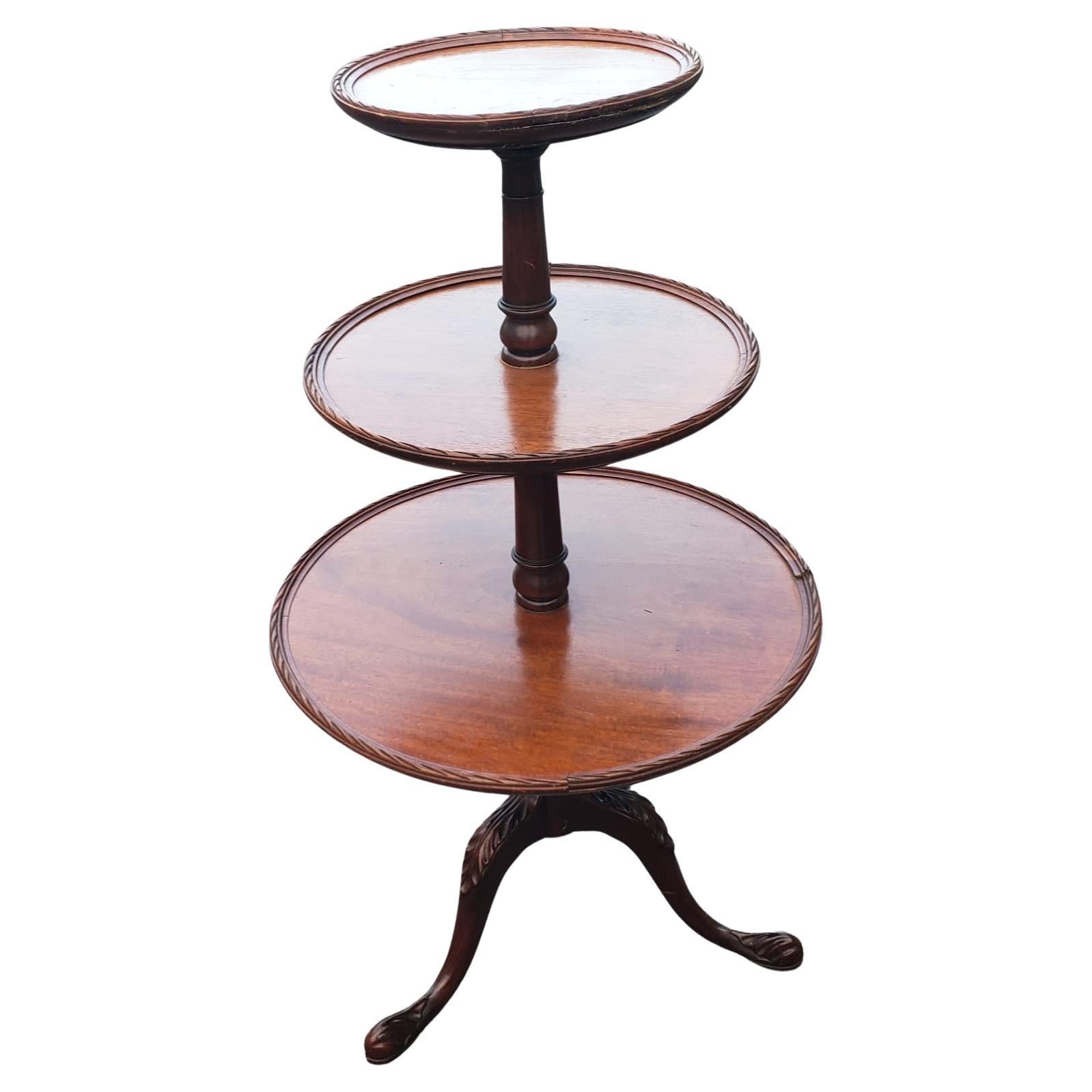 George III Mahogany 3-Tier Pie Crust Dumbwaiter For Sale